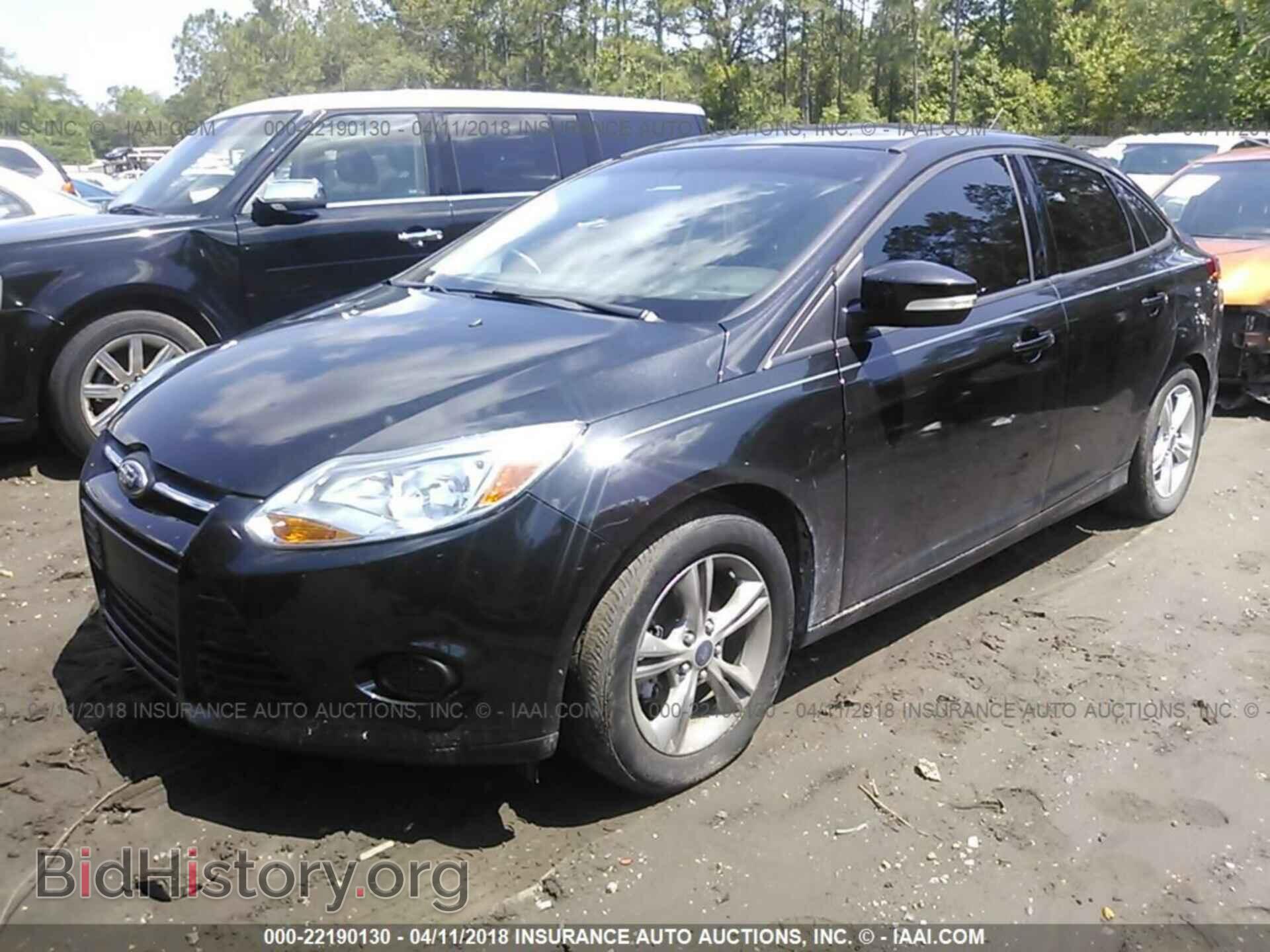 2014 Ford Focus - VIN: 1FADP3F23EL353593 - Photo 2
