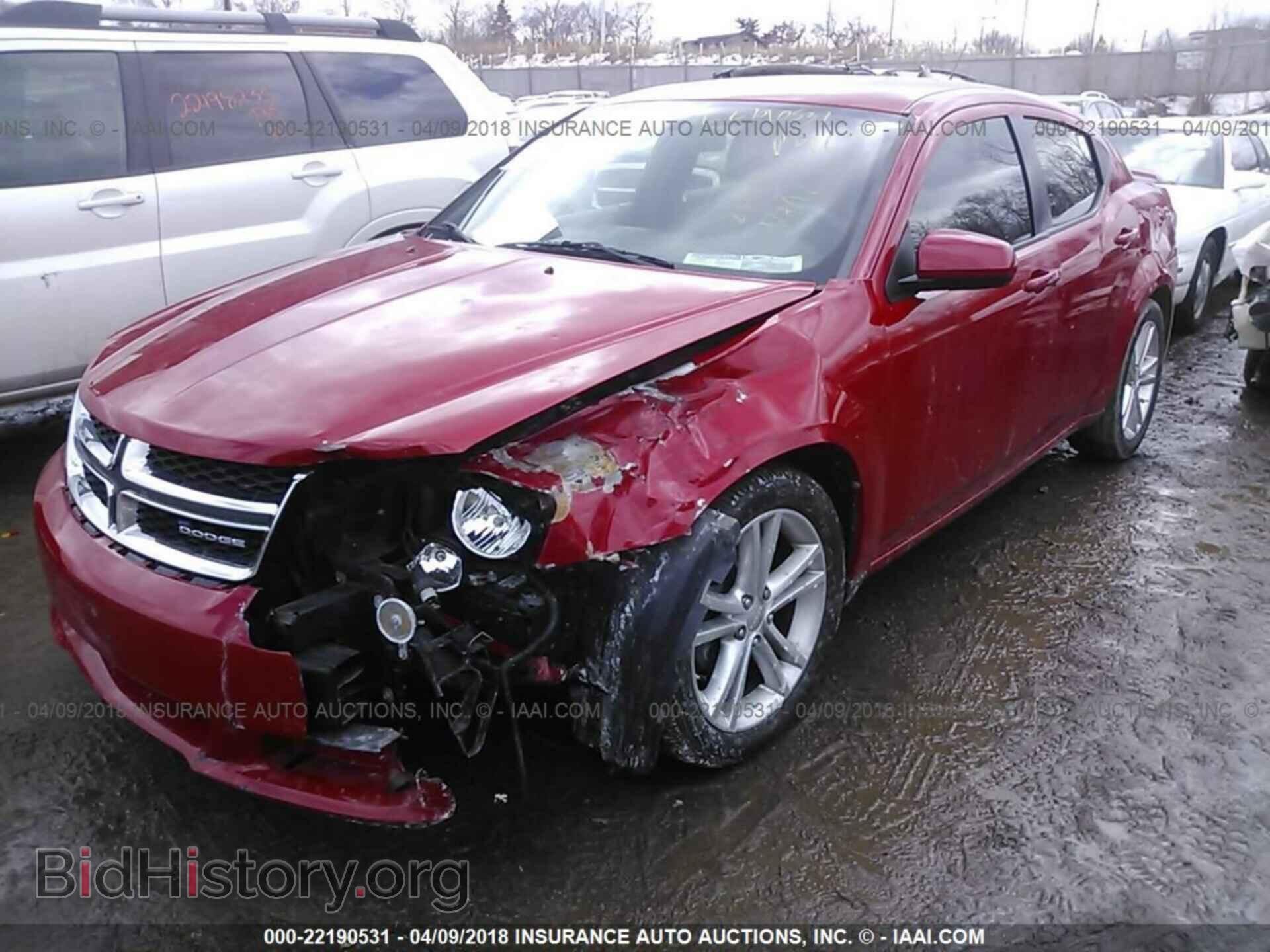 2011 Dodge Avenger - VIN: 1B3BD1FG5BN552074 - Фото 2