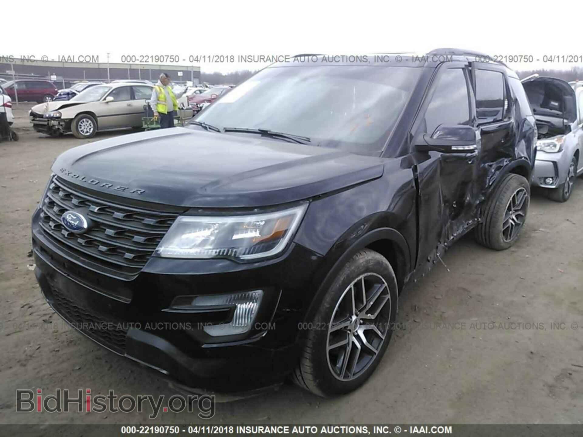 2017 Ford Explorer - VIN: 1FM5K8GT7HGE09836 - Photo 2