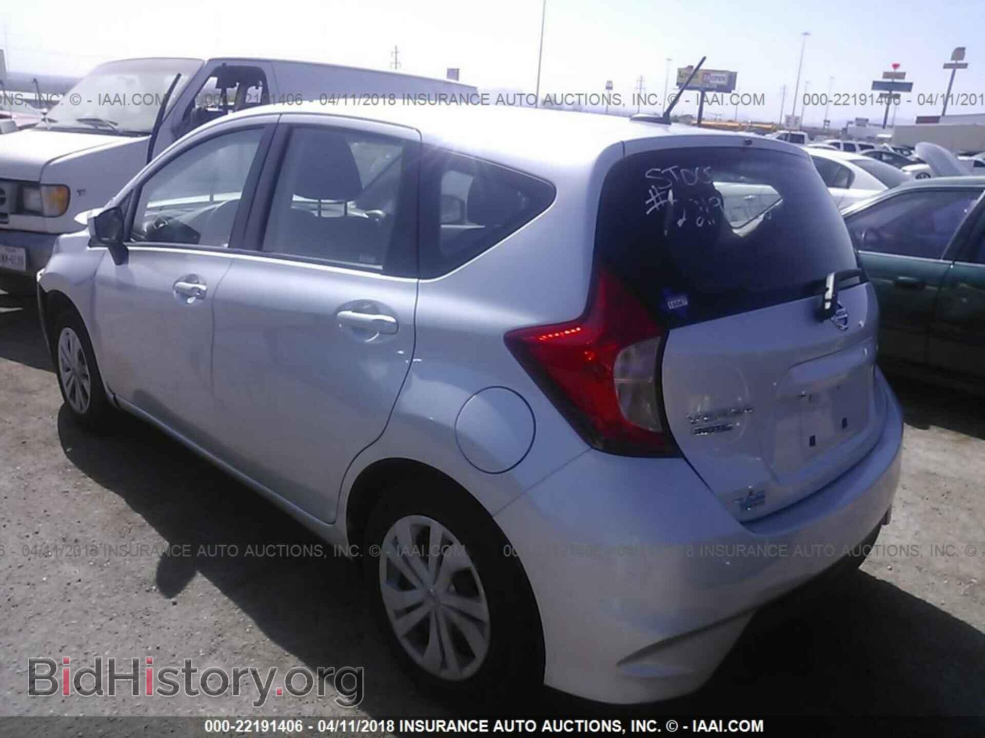 2017 Nissan Versa note - VIN: 3N1CE2CPXHL355407 - Photo 3