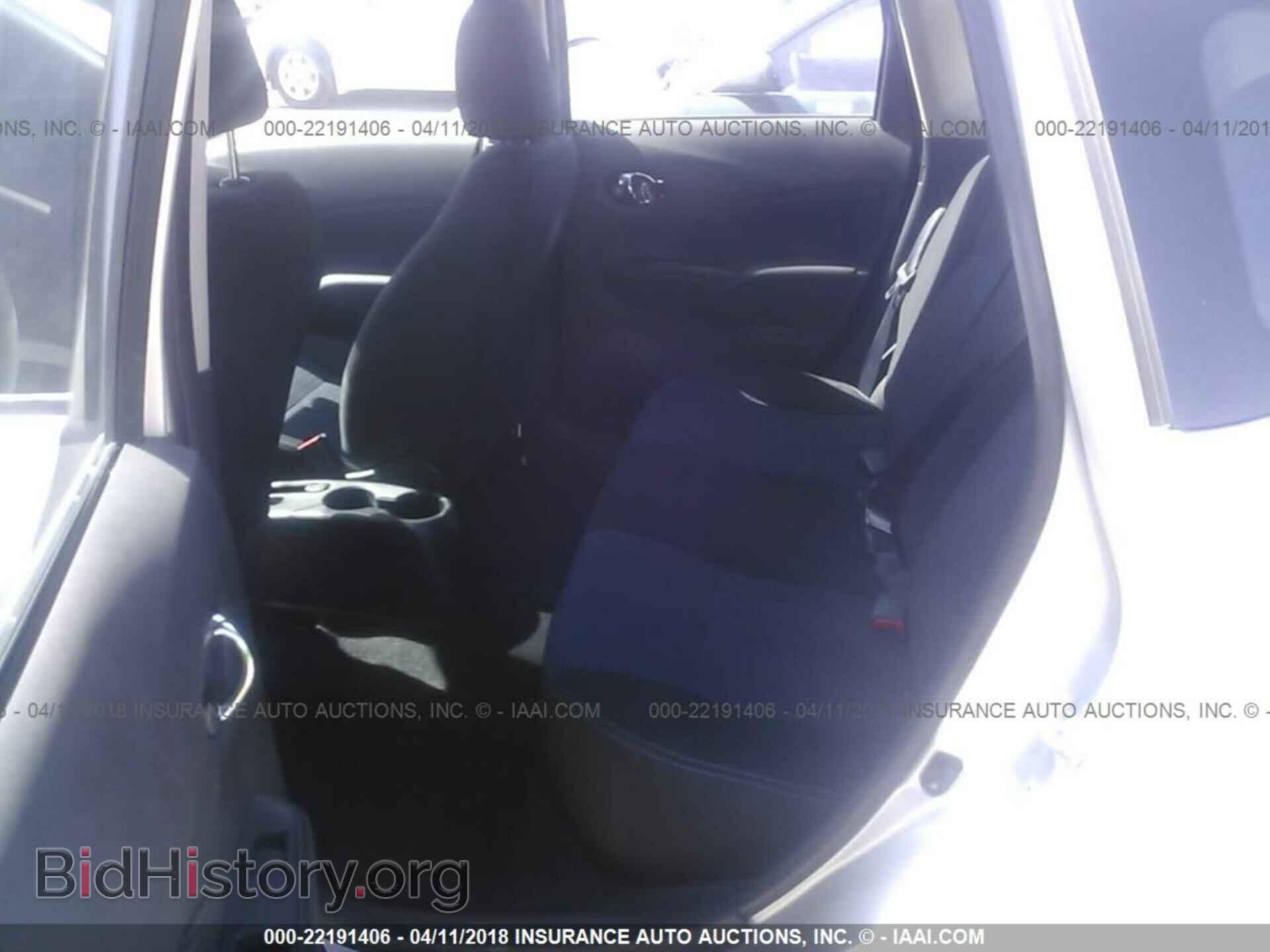 2017 Nissan Versa note - VIN: 3N1CE2CPXHL355407 - Photo 8