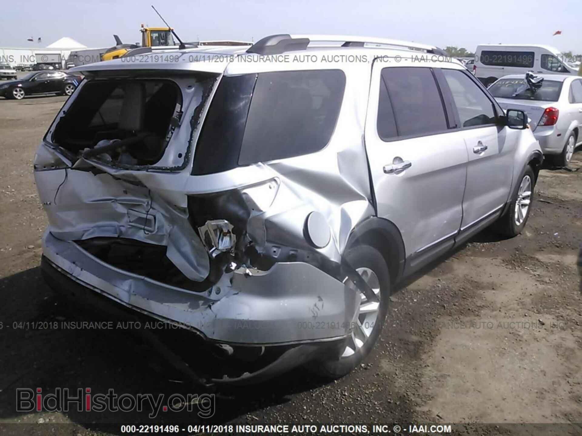 2011 Ford Explorer - VIN: 1FMHK7D82BGA34260 - Фото 4