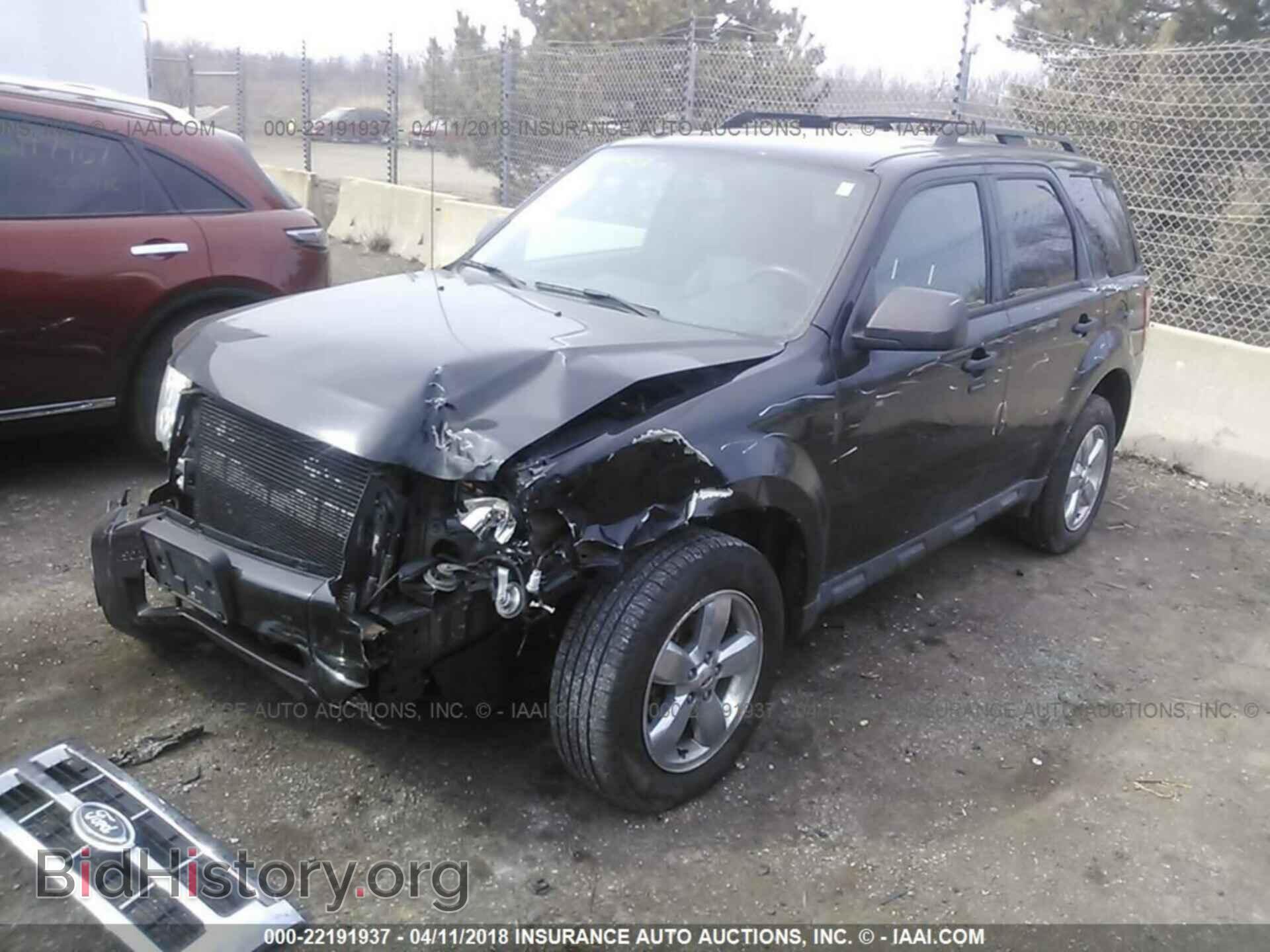 2011 Ford Escape - VIN: 1FMCU9DG3BKA42307 - Фото 2