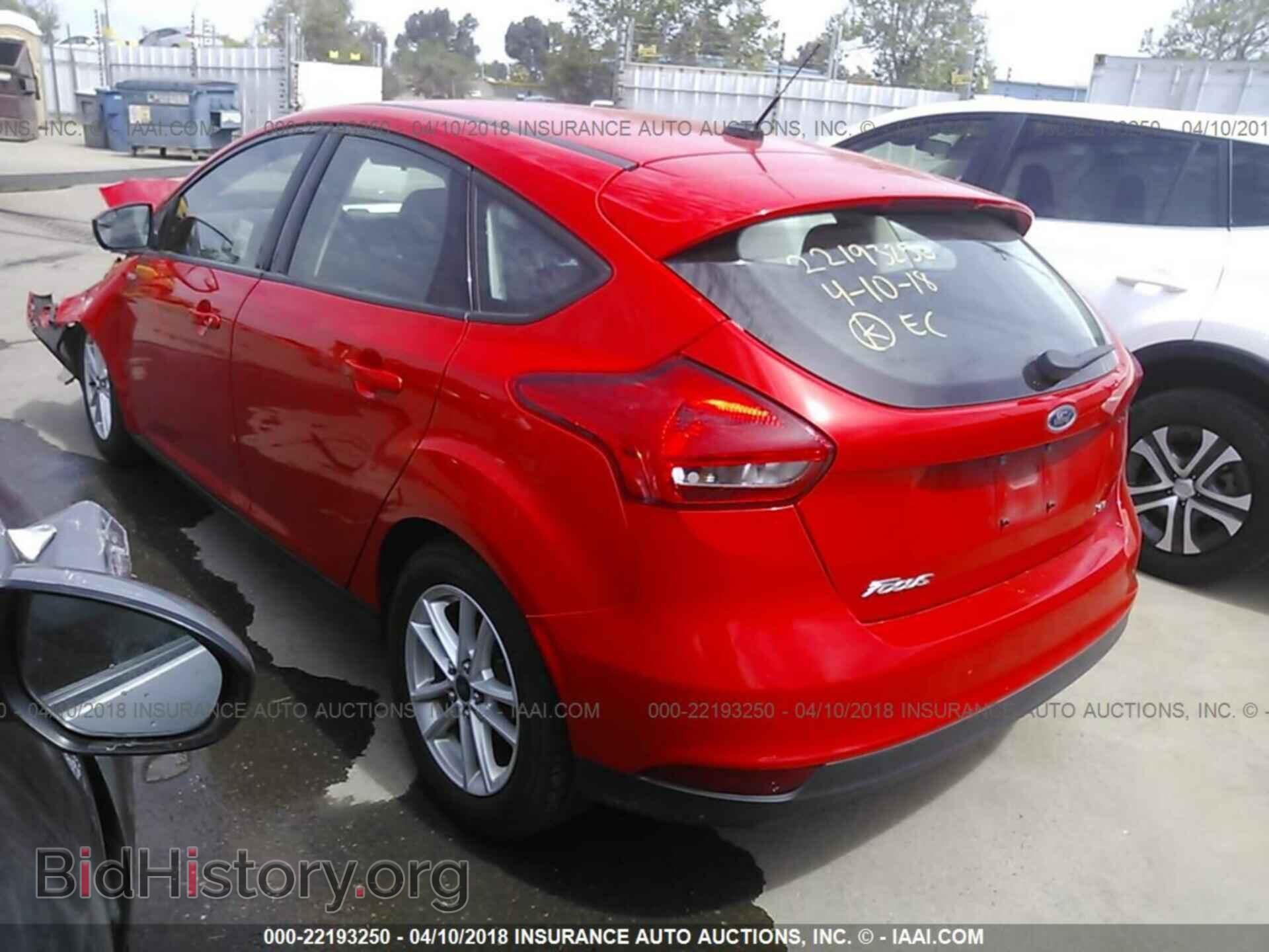 2015 Ford Focus - VIN: 1FADP3K20FL328609 - Фото 3