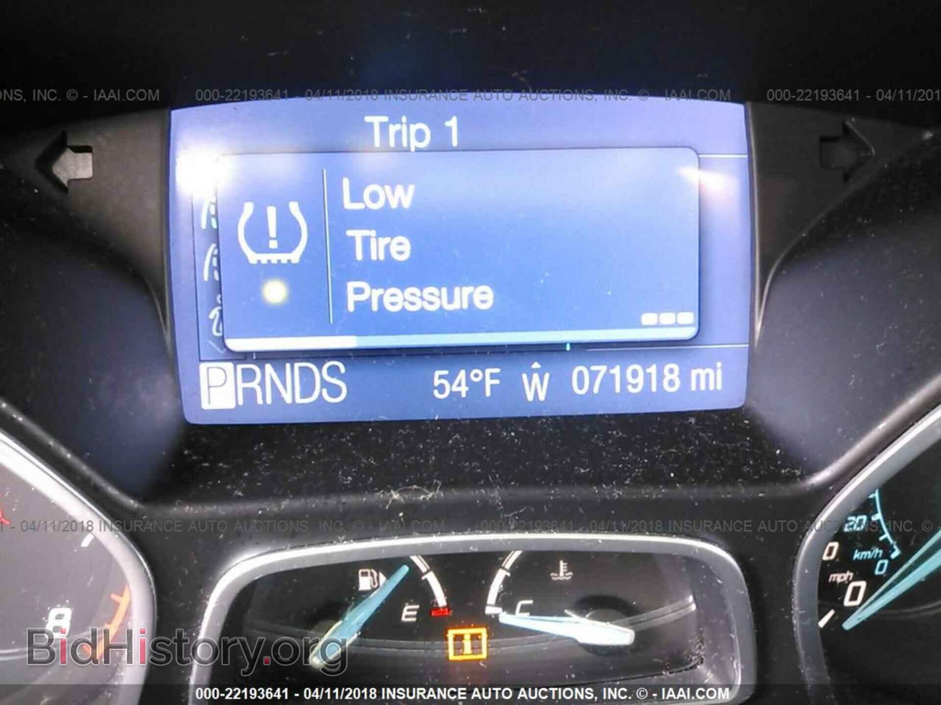 2012 Ford Focus - VIN: 1FAHP3M24CL261992 - Photo 7