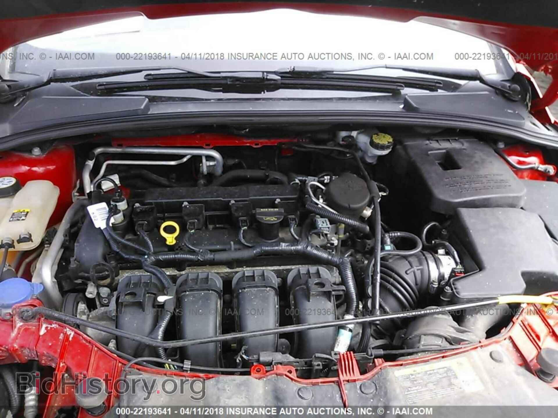 2012 Ford Focus - VIN: 1FAHP3M24CL261992 - Photo 10