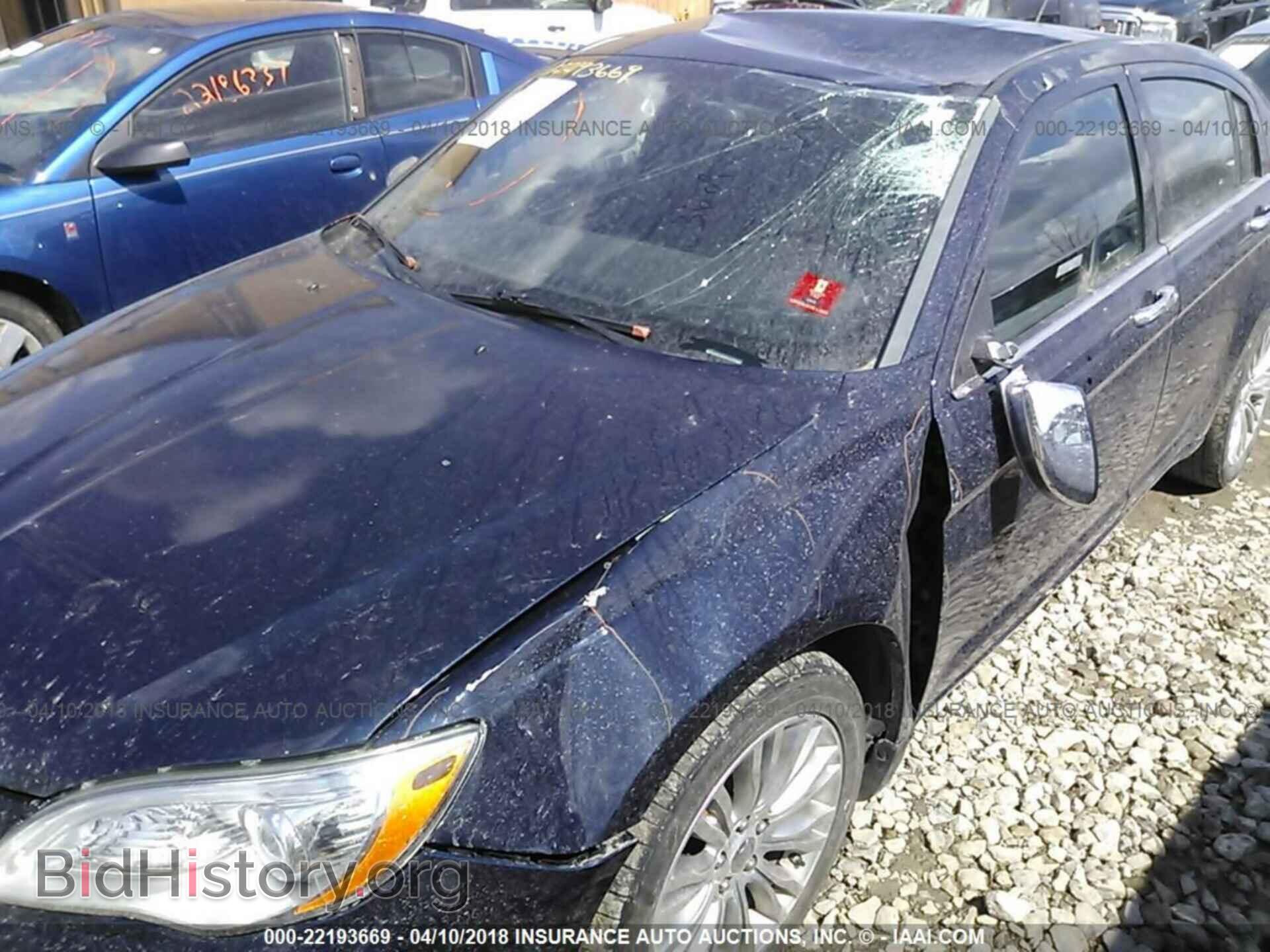 2013 Chrysler 200 - VIN: 1C3CCBCG2DN553156 - Photo 6
