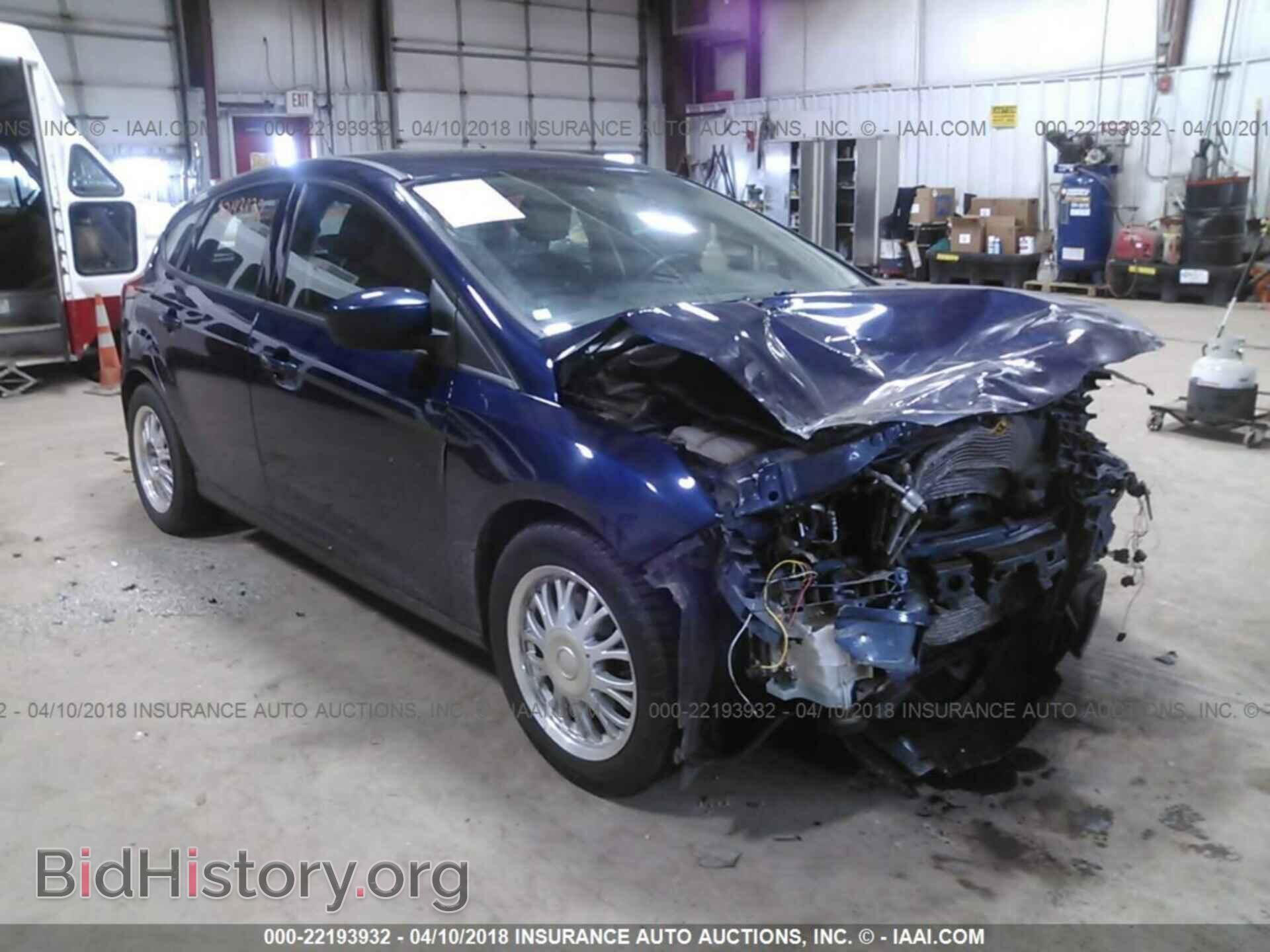 Photo 1FAHP3K24CL134792 - Ford Focus 2012