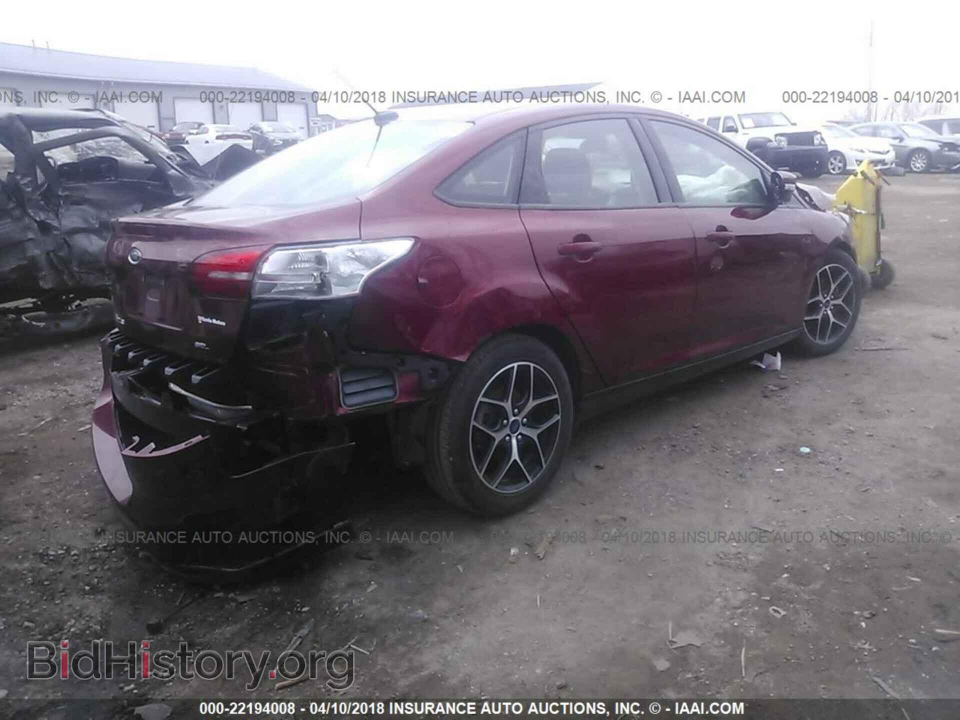 2017 Ford Focus - VIN: 1FADP3H2XHL203238 - Photo 4