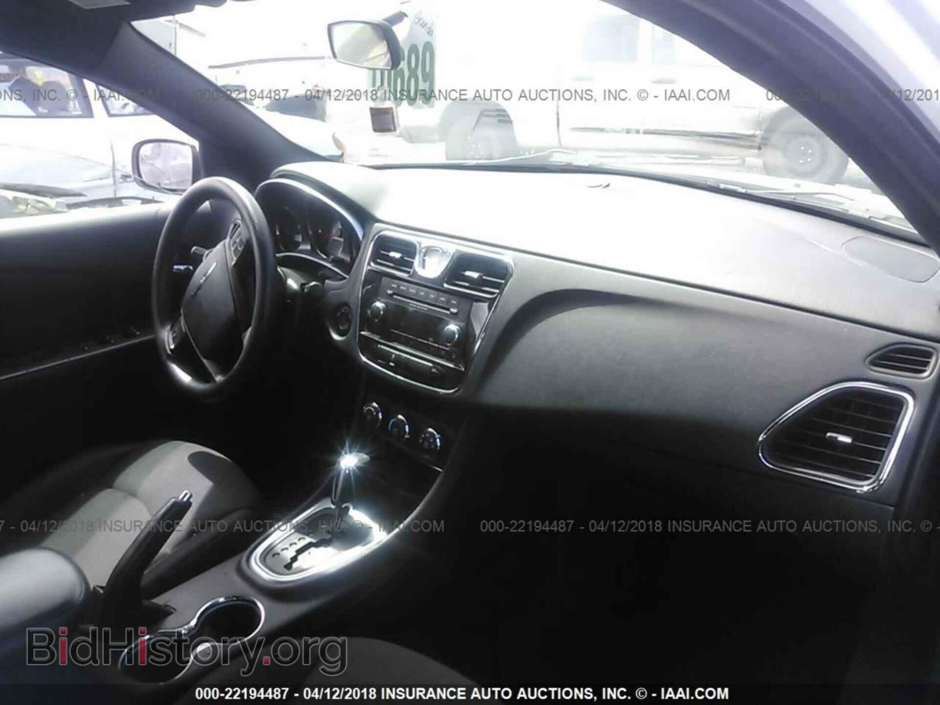 2013 Chrysler 200 - VIN: 1C3CCBAB8DN705383 - Photo 5