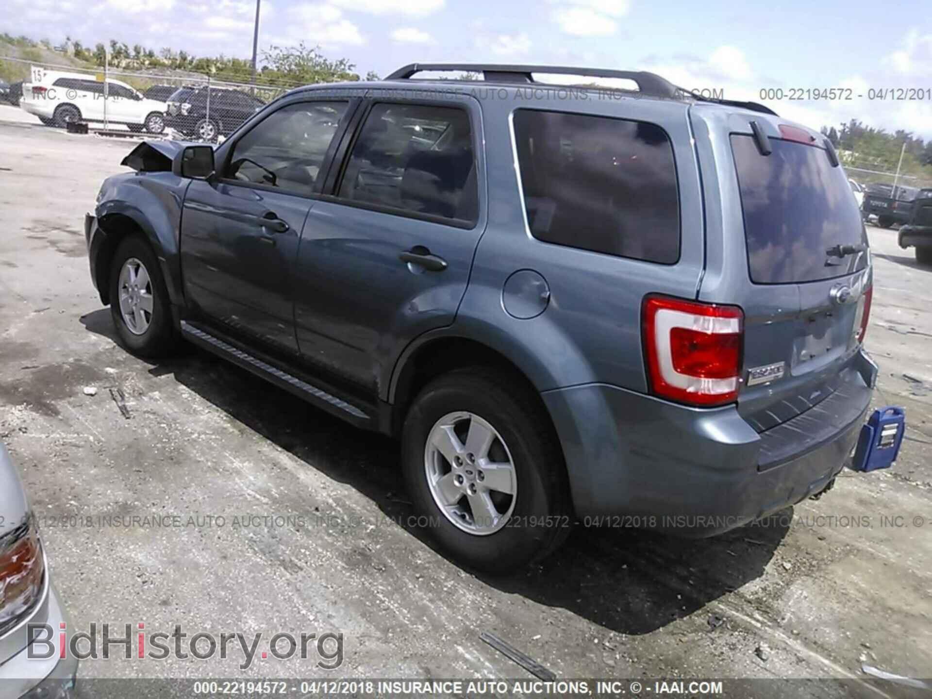 2011 Ford Escape - VIN: 1FMCU9DG8BKB88072 - Фото 3