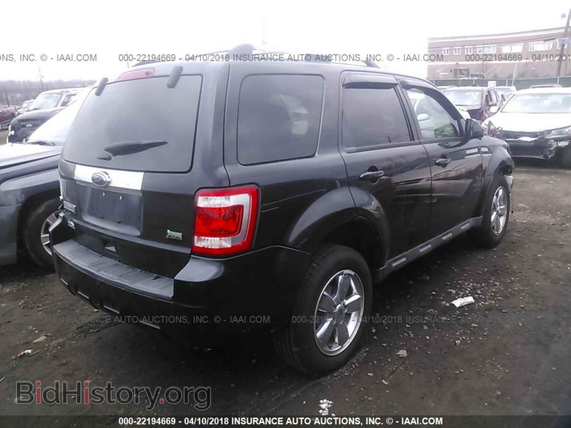 2011 Ford Escape - VIN: 1FMCU9EG1BKB77106 - Фото 4