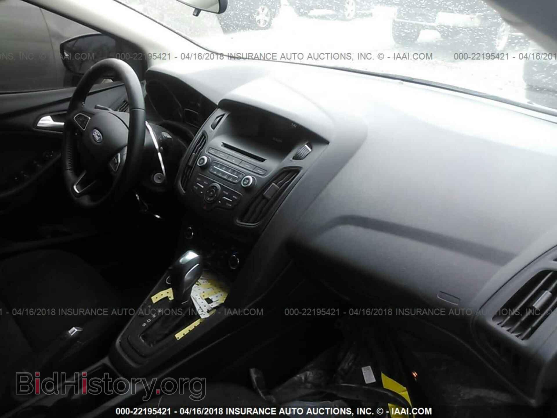 2016 Ford Focus - VIN: 1FADP3FE1GL211885 - Фото 5
