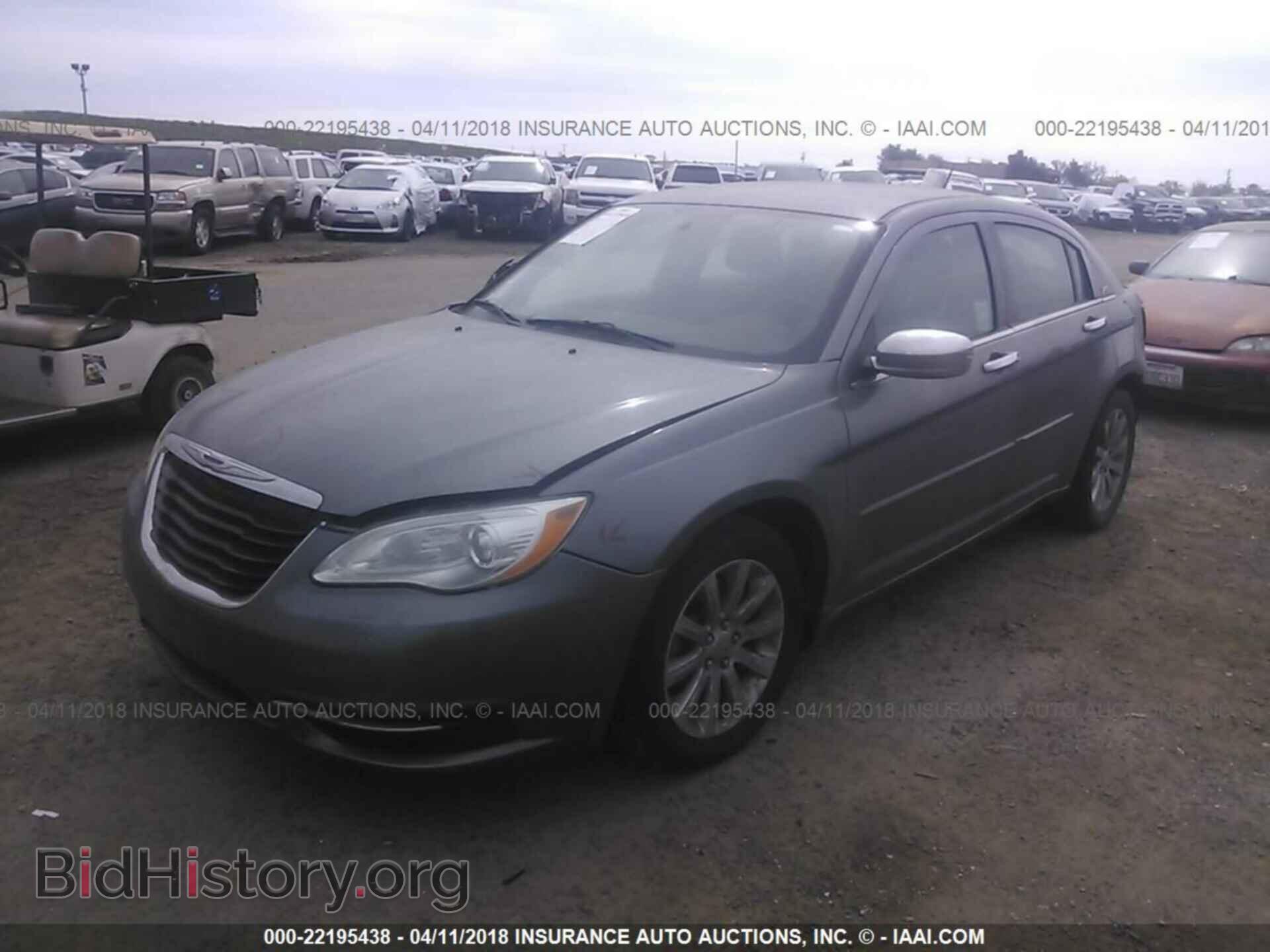 2012 Chrysler 200 - VIN: 1C3CCBBG3CN321861 - Photo 2