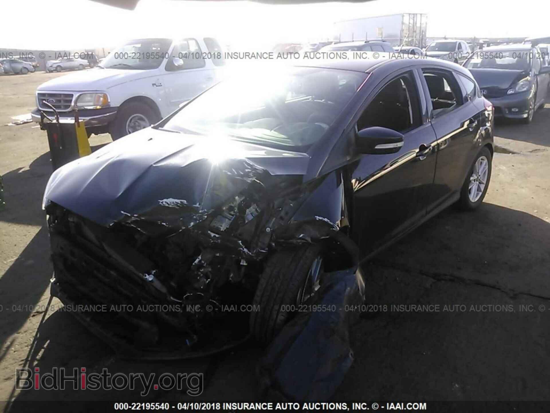 2015 Ford Focus - VIN: 1FADP3K29FL319987 - Photo 2