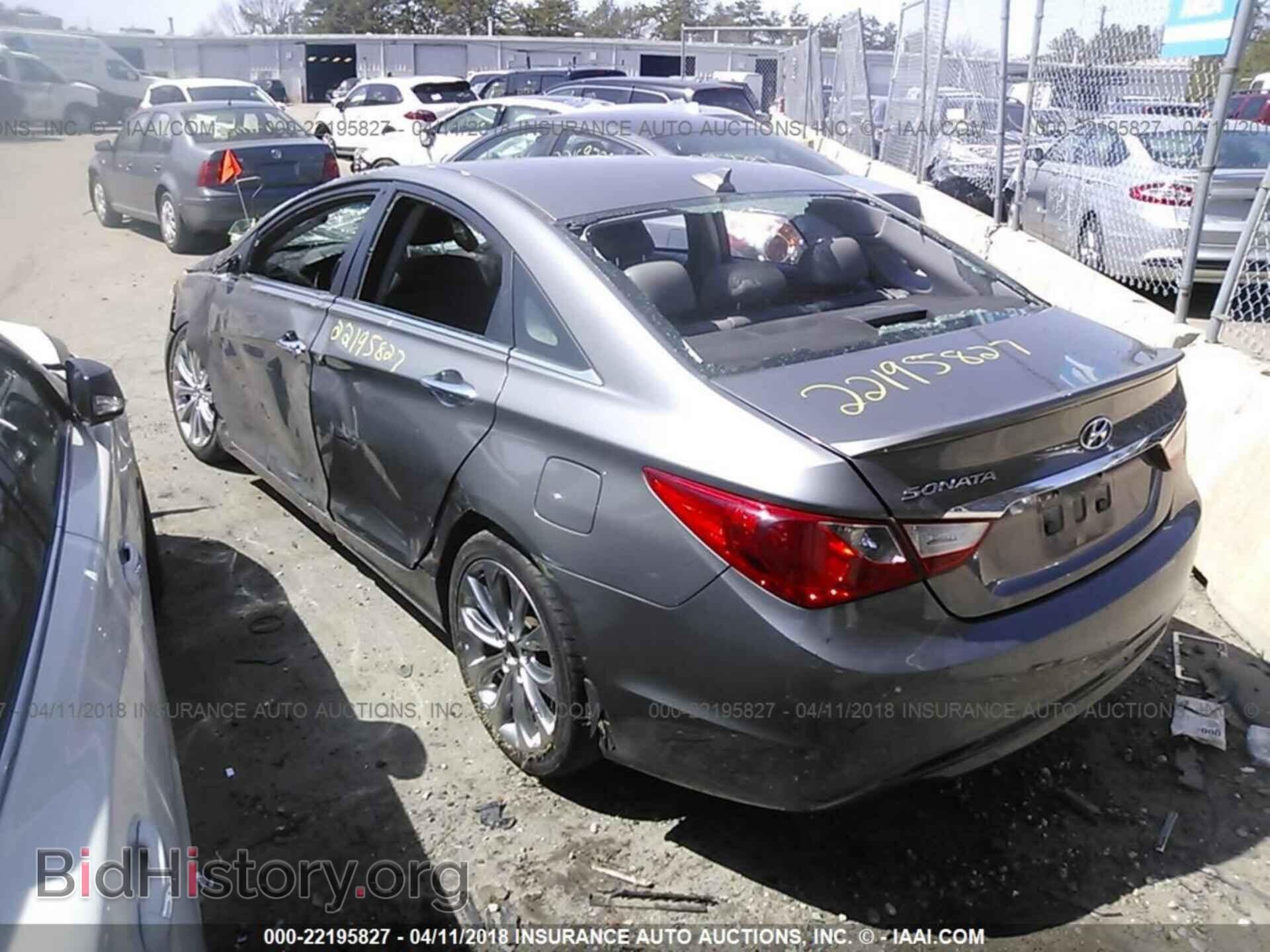 2012 Hyundai Sonata - VIN: 5NPEC4AC5CH439389 - Фото 3