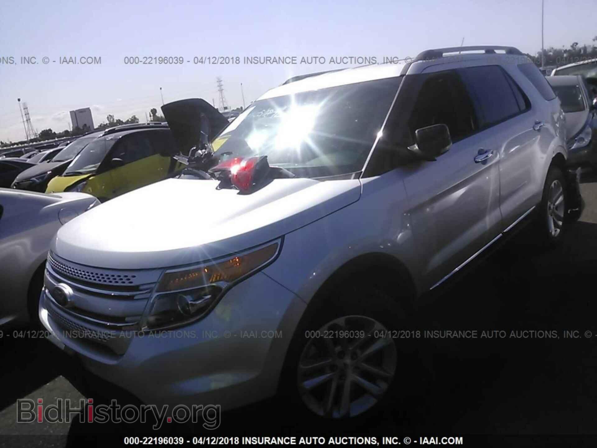 2013 Ford Explorer - VIN: 1FM5K7D88DGB27709 - Photo 2