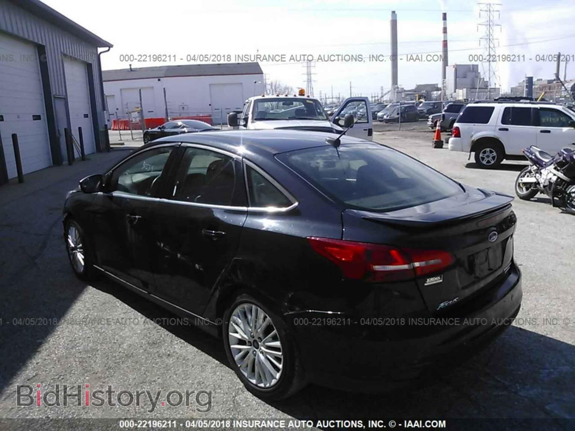 2015 Ford Focus - VIN: 1FADP3J26FL379517 - Фото 3