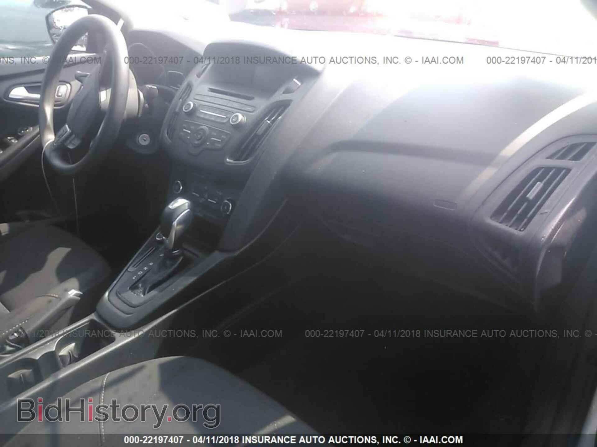 2016 Ford Focus - VIN: 1FADP3F27GL249059 - Фото 5