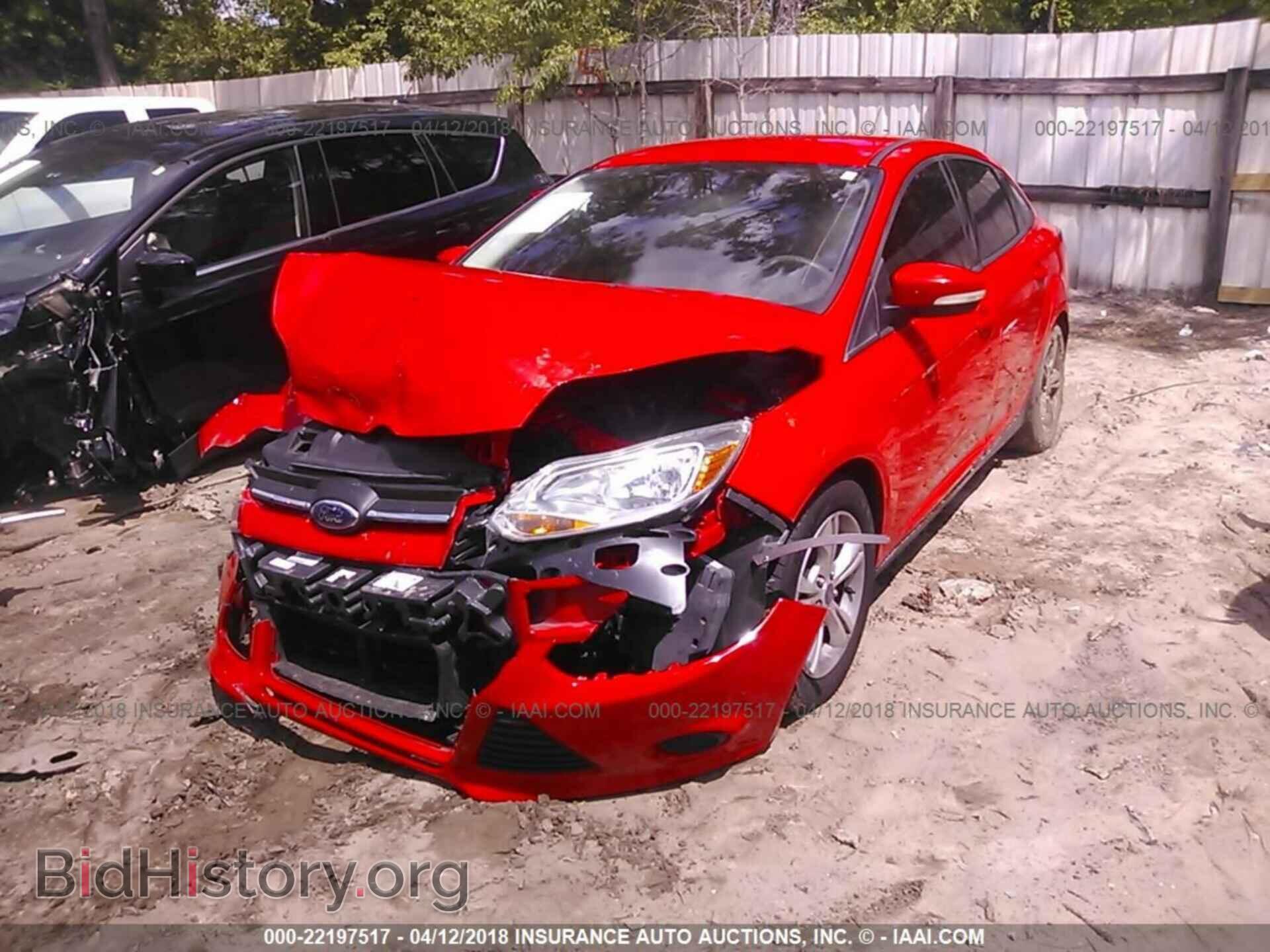 2013 Ford Focus - VIN: 1FADP3F24DL288638 - Фото 2