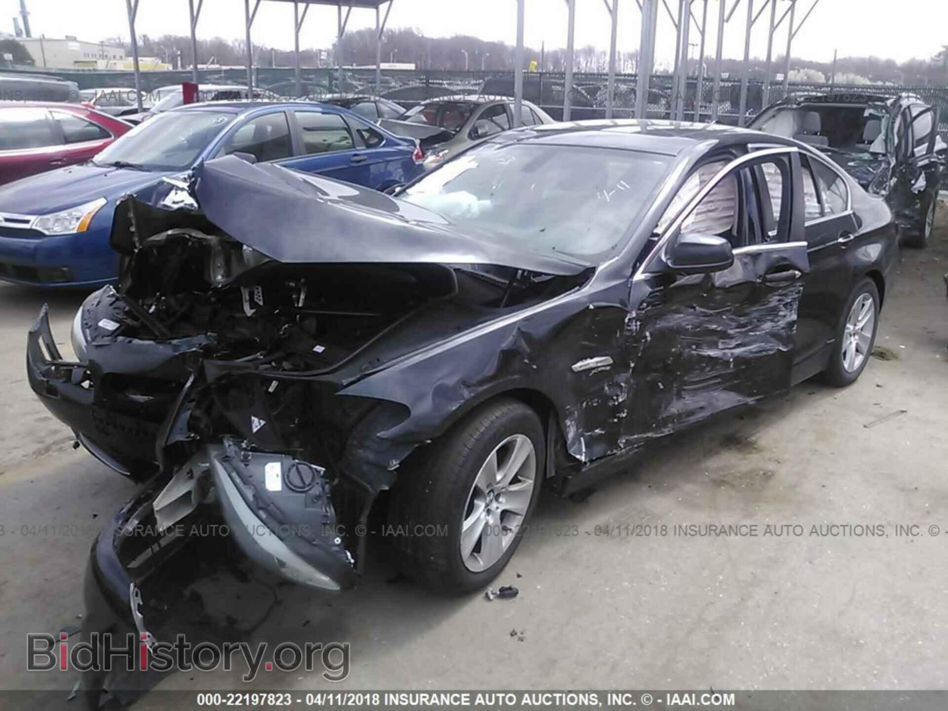 2012 BMW 528 - VIN: WBAXH5C59CDW02563 - Фото 2