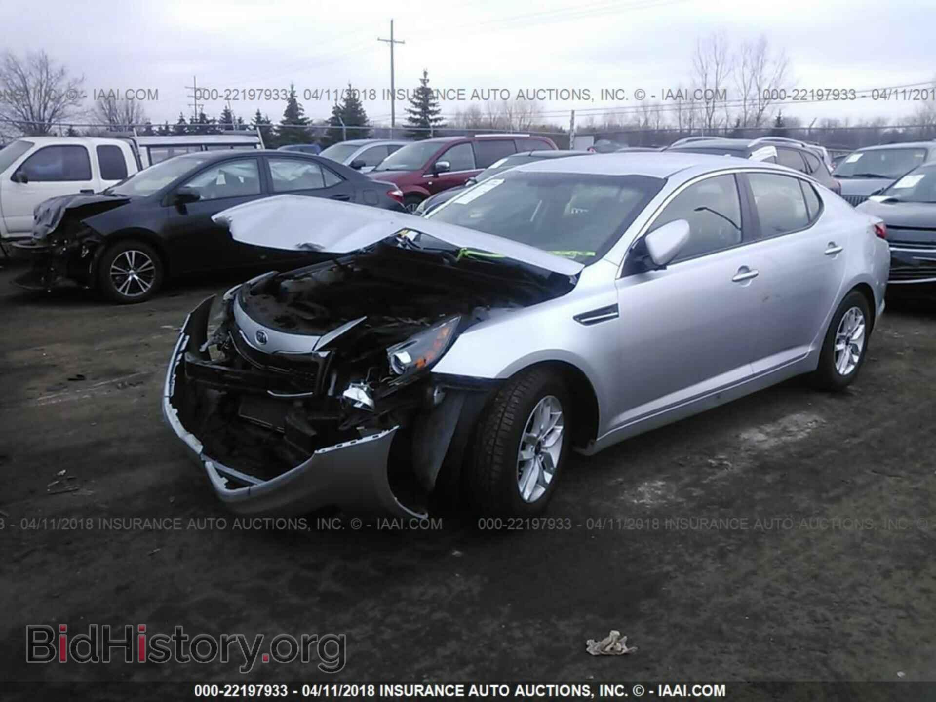 2011 Kia Optima - VIN: KNAGM4A73B5052571 - Photo 2