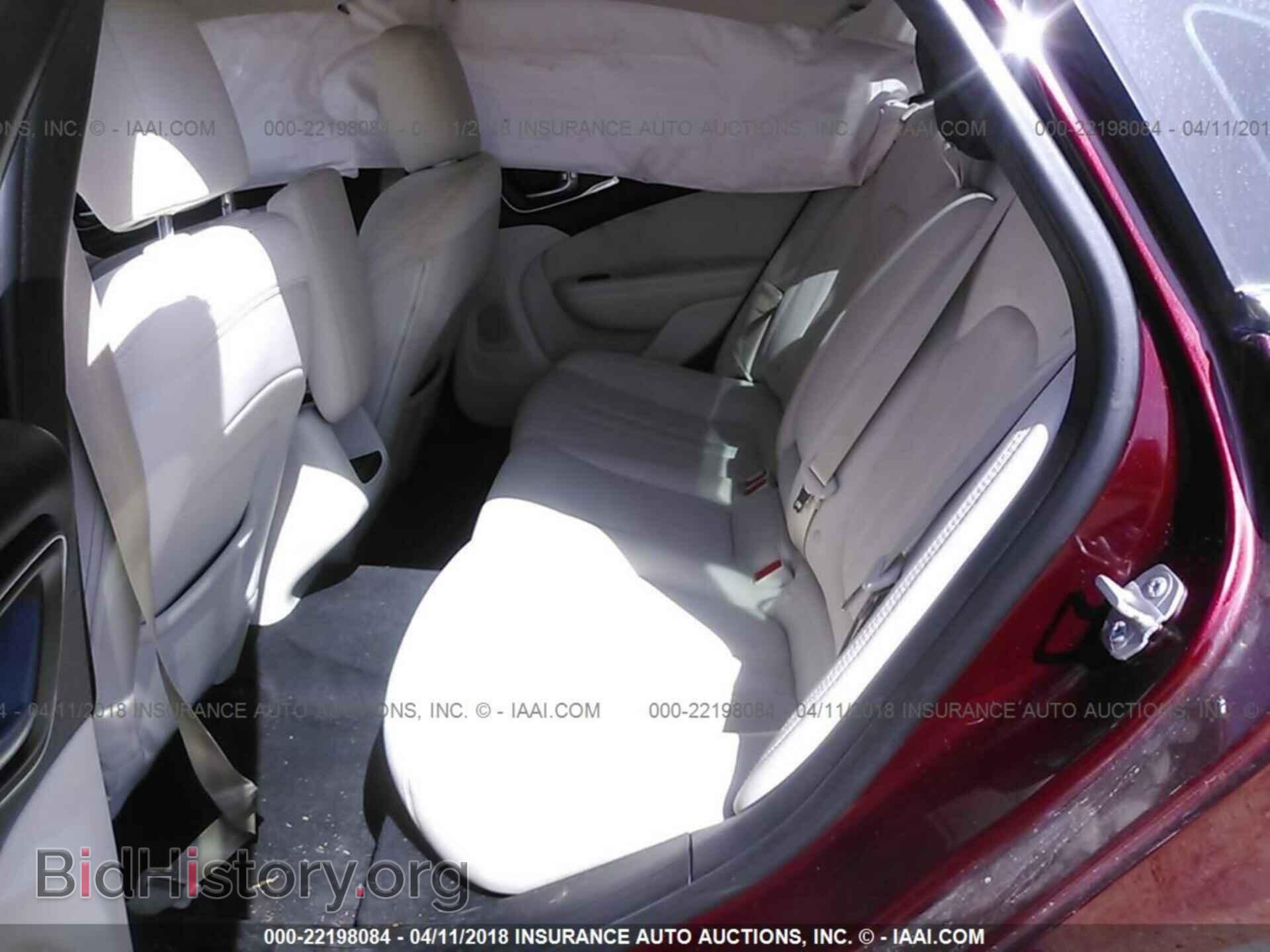 2015 Chrysler 200 - VIN: 1C3CCCAB5FN697560 - Photo 8
