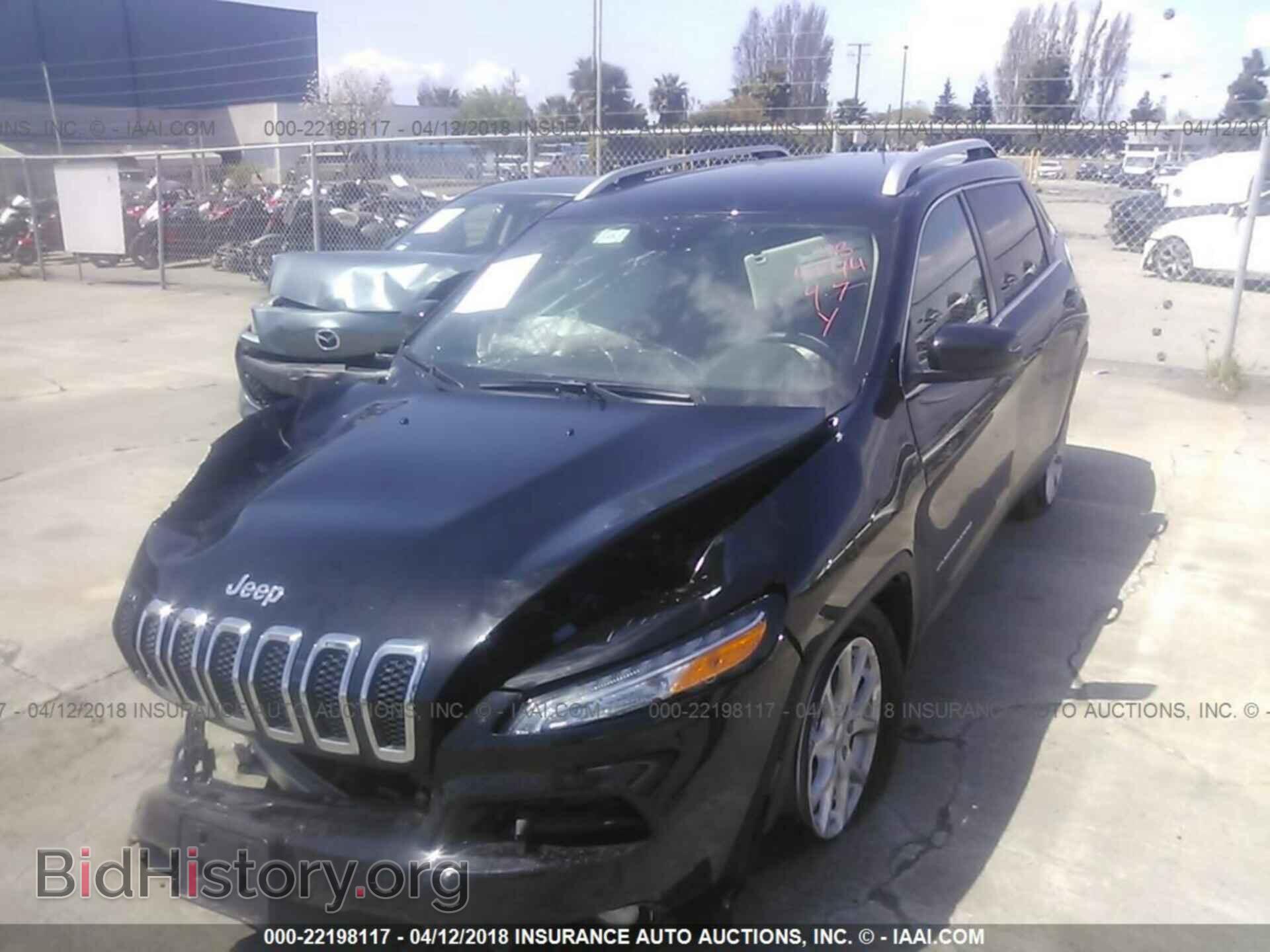 2018 Jeep Cherokee - VIN: 1C4PJLCB4JD595908 - Фото 2