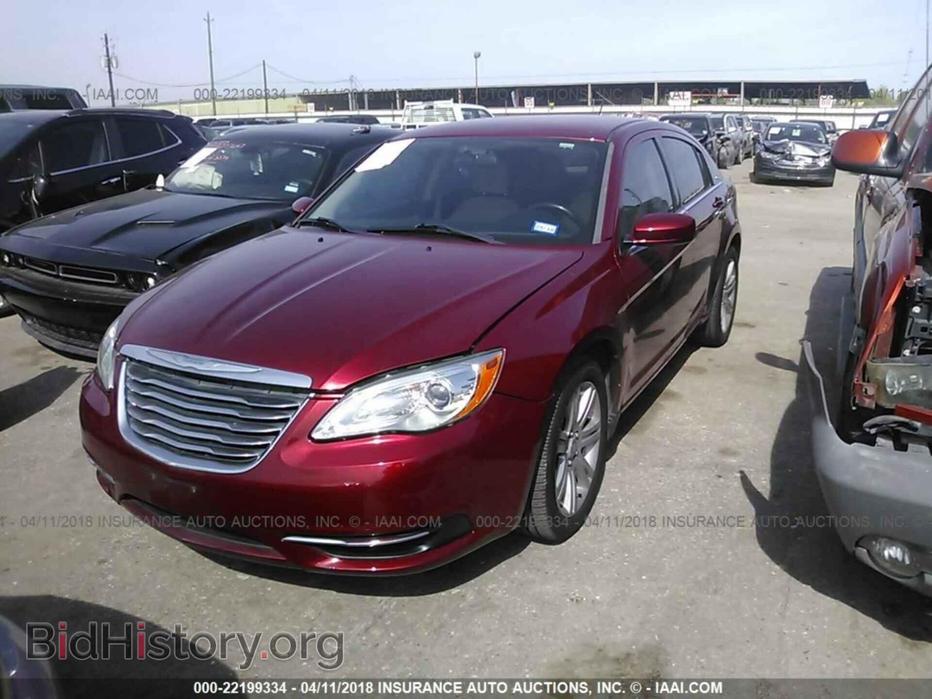 2012 Chrysler 200 - VIN: 1C3CCBBB8CN125337 - Фото 2