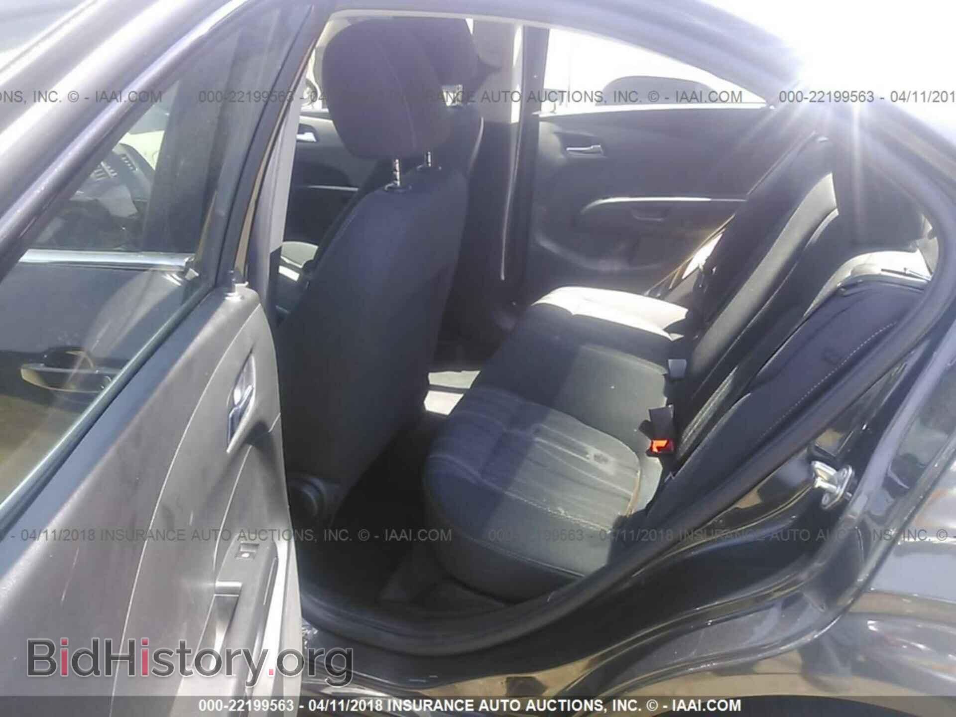2014 Chevrolet Sonic - VIN: 1G1JC5SB0E4241234 - Фото 8