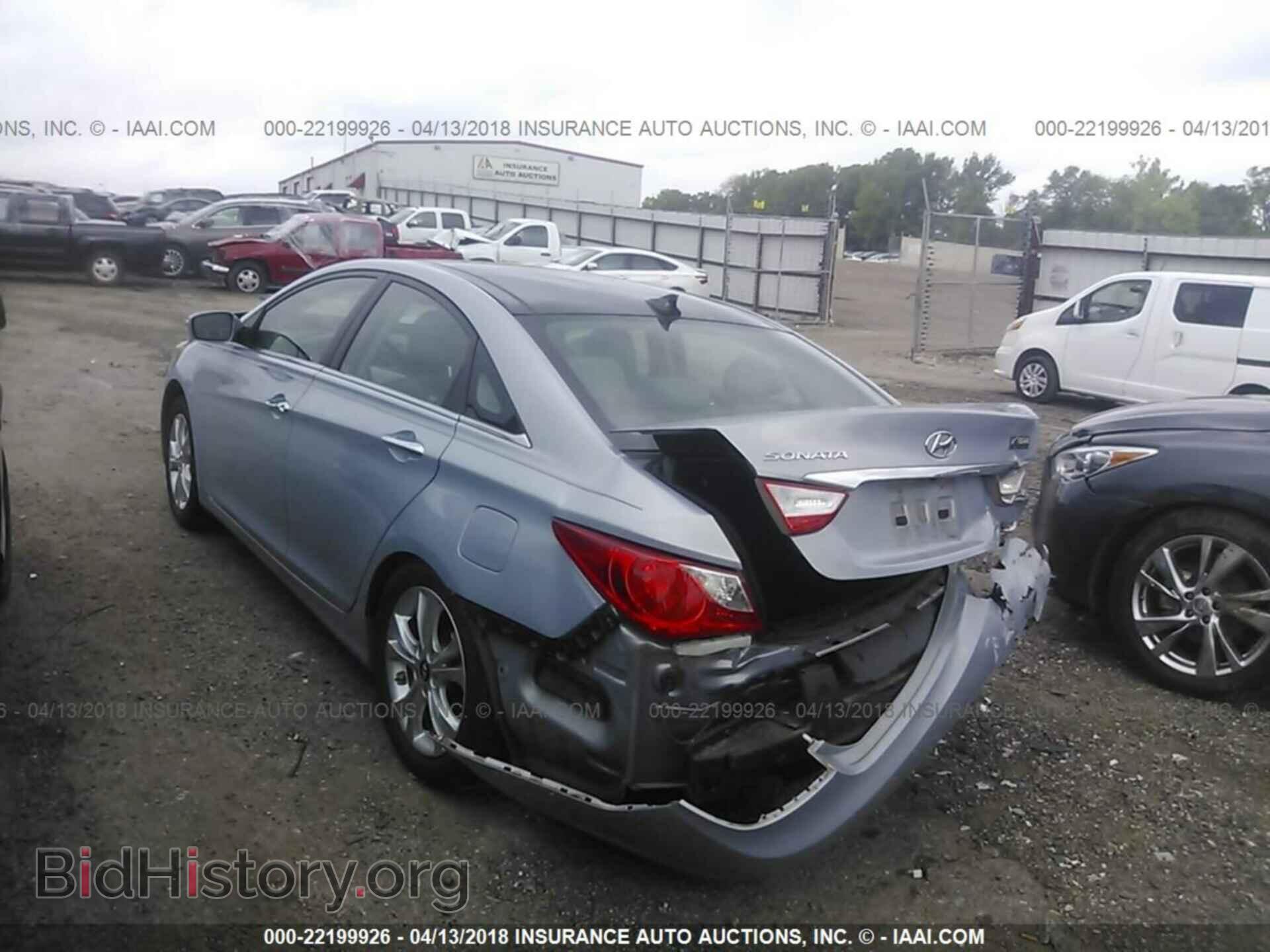 2012 Hyundai Sonata - VIN: 5NPEC4AC7CH422271 - Фото 3