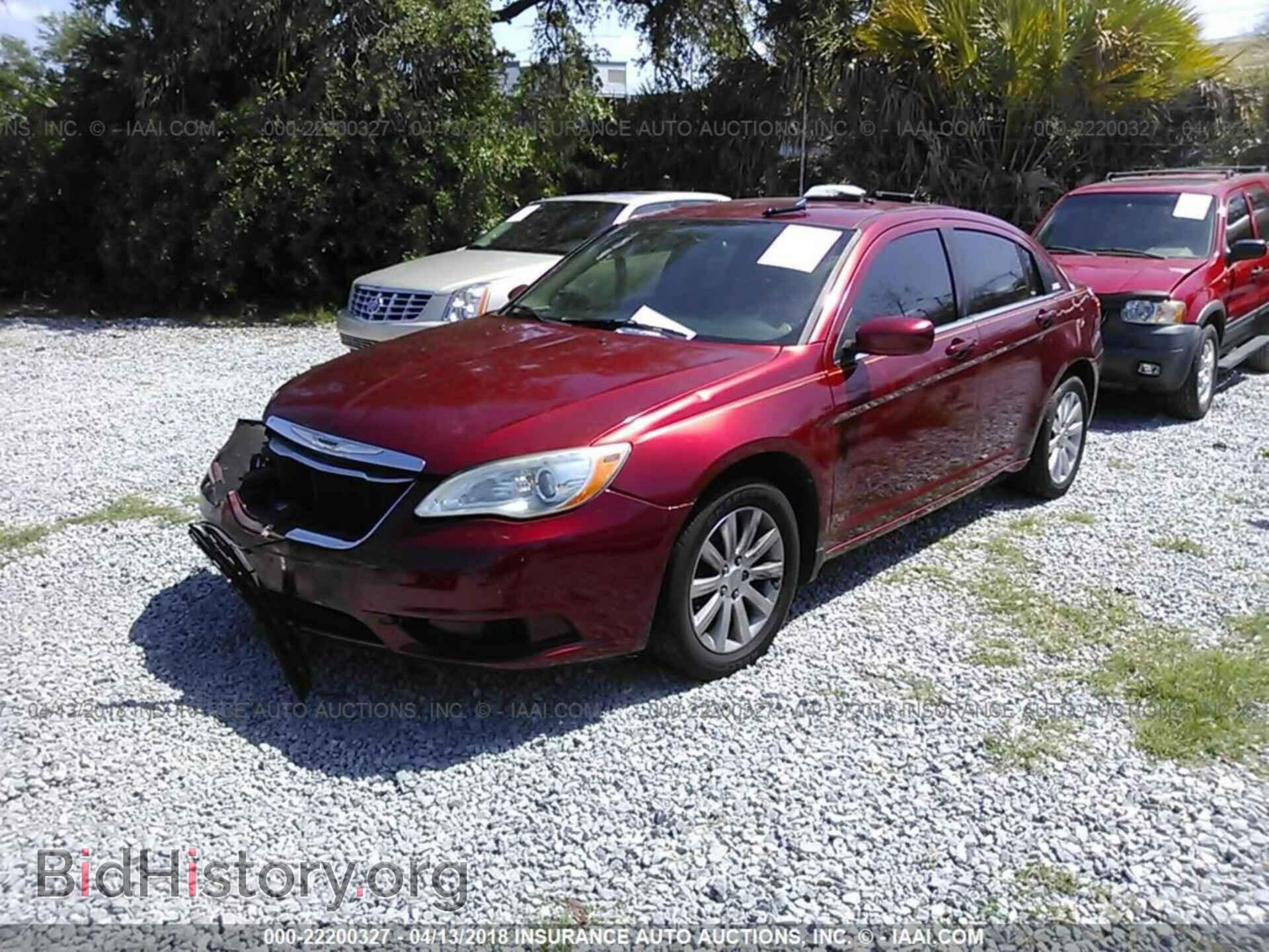 2011 Chrysler 200 - VIN: 1C3BC1FB0BN536116 - Фото 2