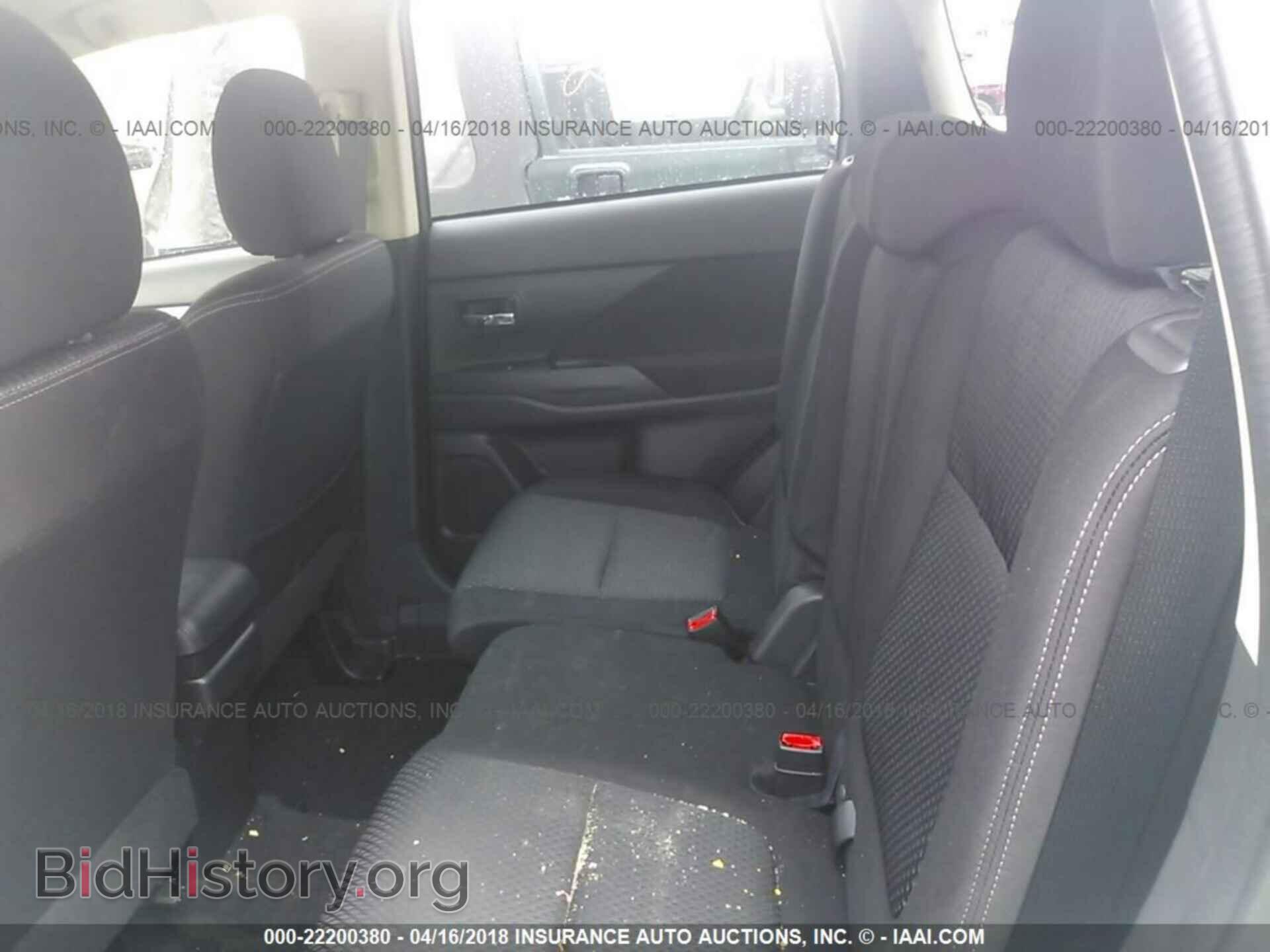 2017 Mitsubishi Outlander - VIN: JA4AD2A30HZ064800 - Фото 8