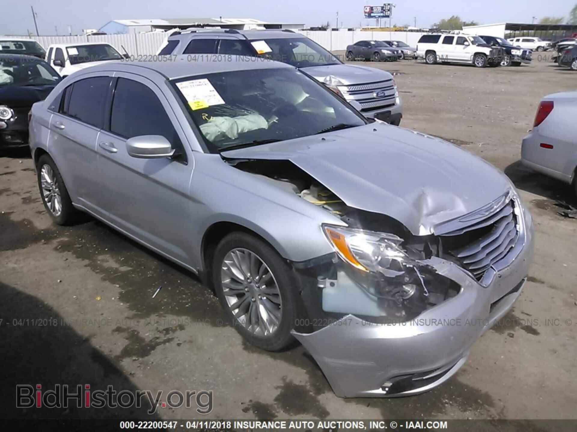 Фотография 1C3CCBAB0CN262385 - Chrysler 200 2012