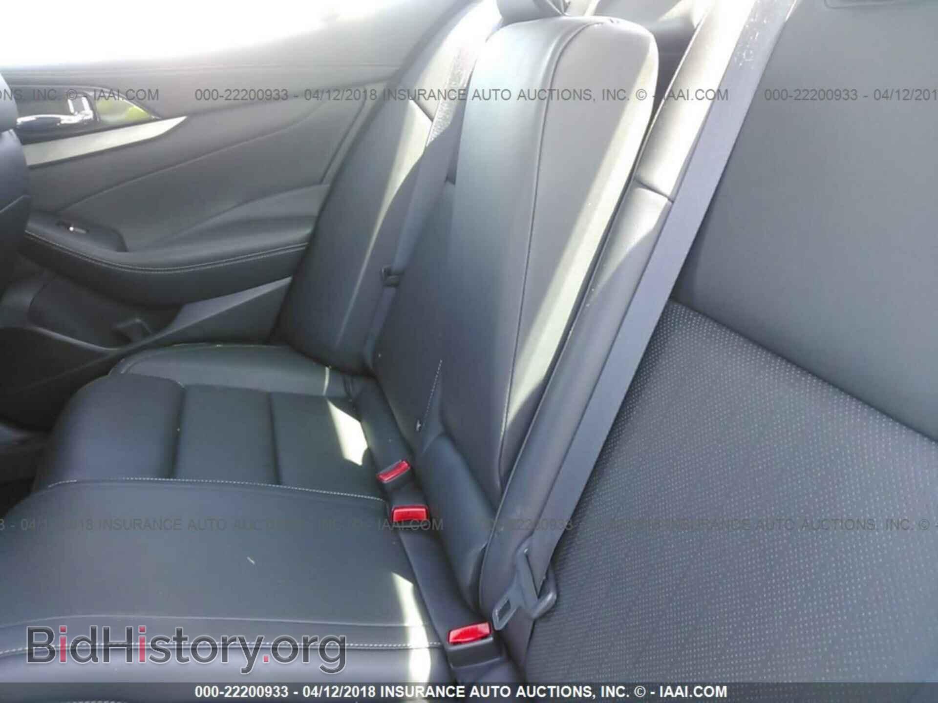 2017 Nissan Maxima - VIN: 1N4AA6AP0HC402908 - Photo 8