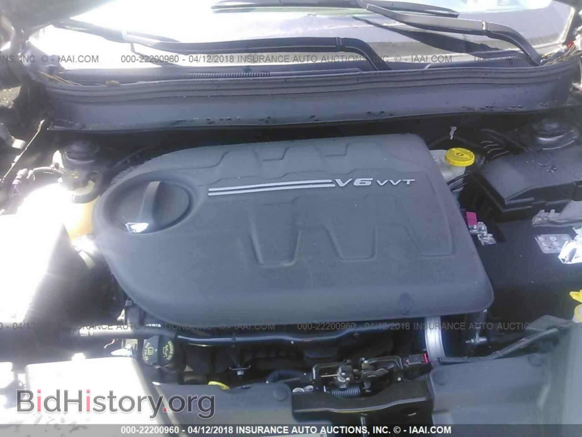 2015 Jeep Cherokee - VIN: 1C4PJLCS2FW643465 - Фото 10
