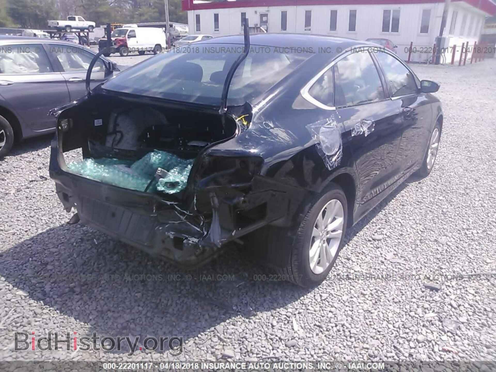 2015 Chrysler 200 - VIN: 1C3CCCAB7FN528432 - Photo 4