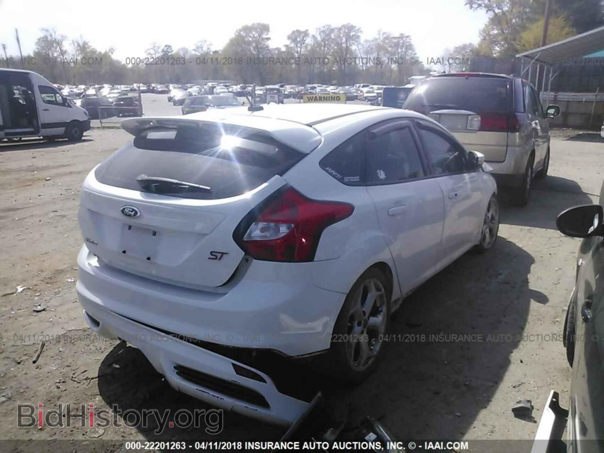 2014 Ford Focus - VIN: 1FADP3L93EL135171 - Фото 4