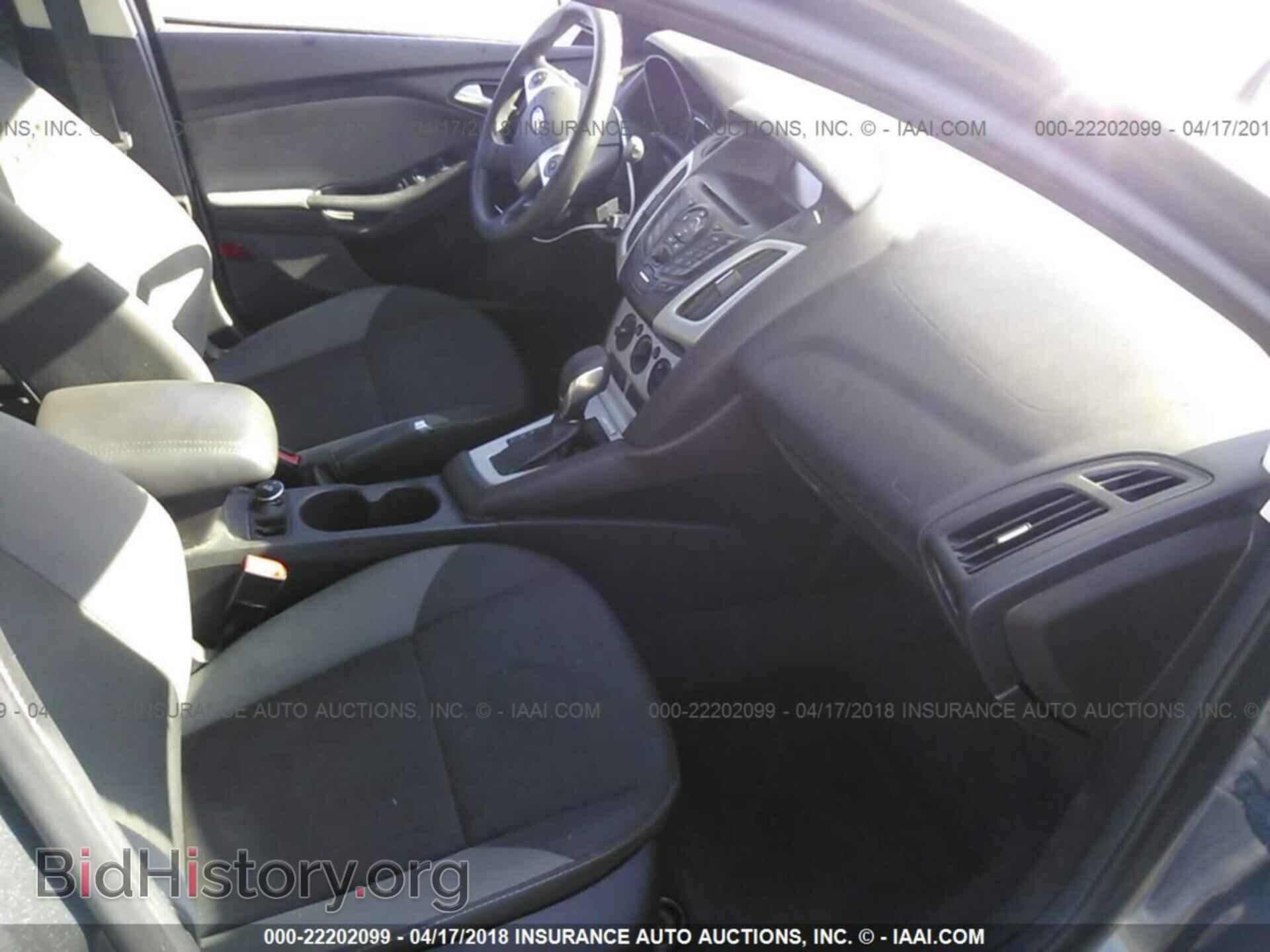 2013 Ford Focus - VIN: 1FADP3K28DL374122 - Photo 5