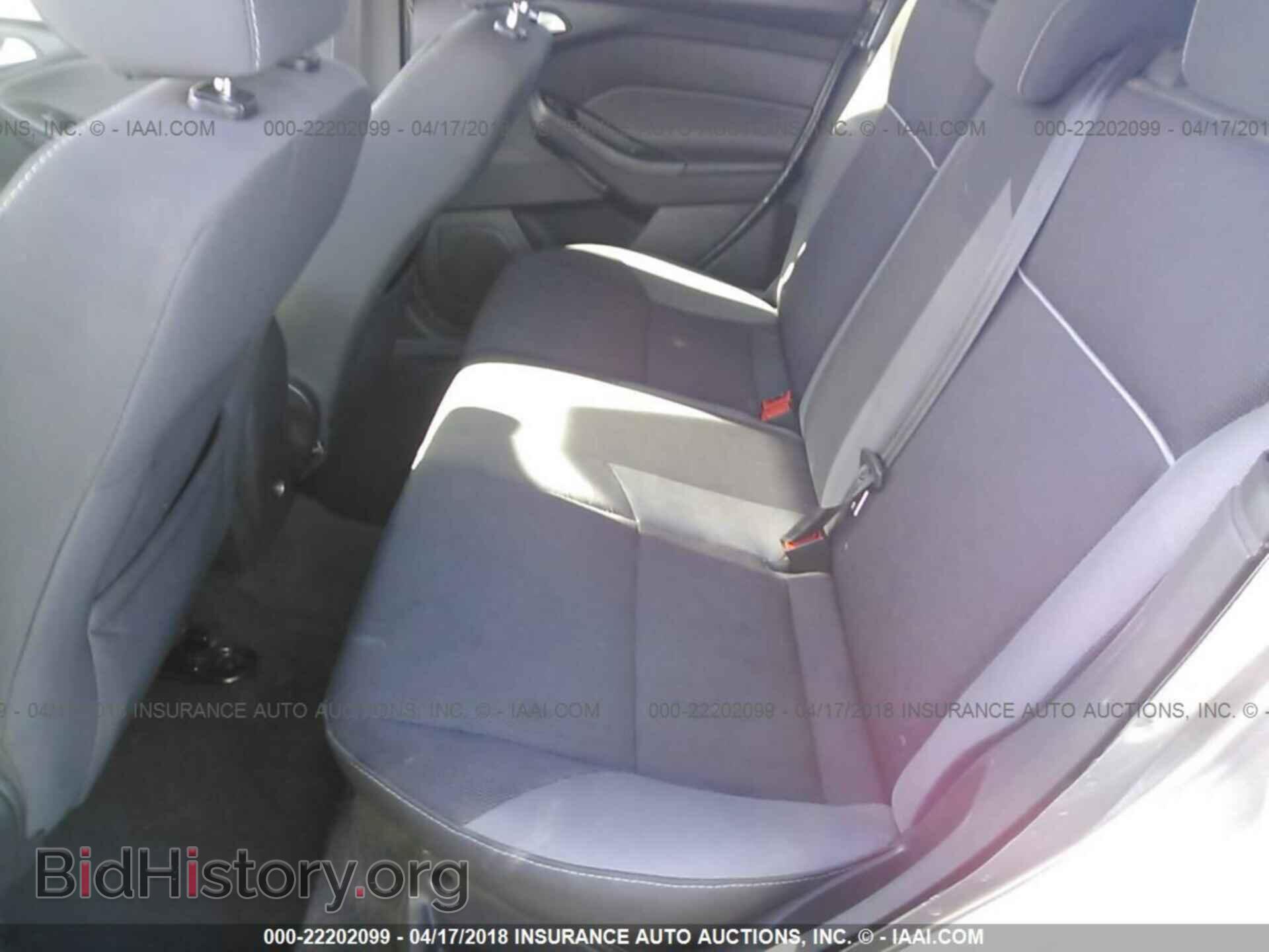 2013 Ford Focus - VIN: 1FADP3K28DL374122 - Photo 8