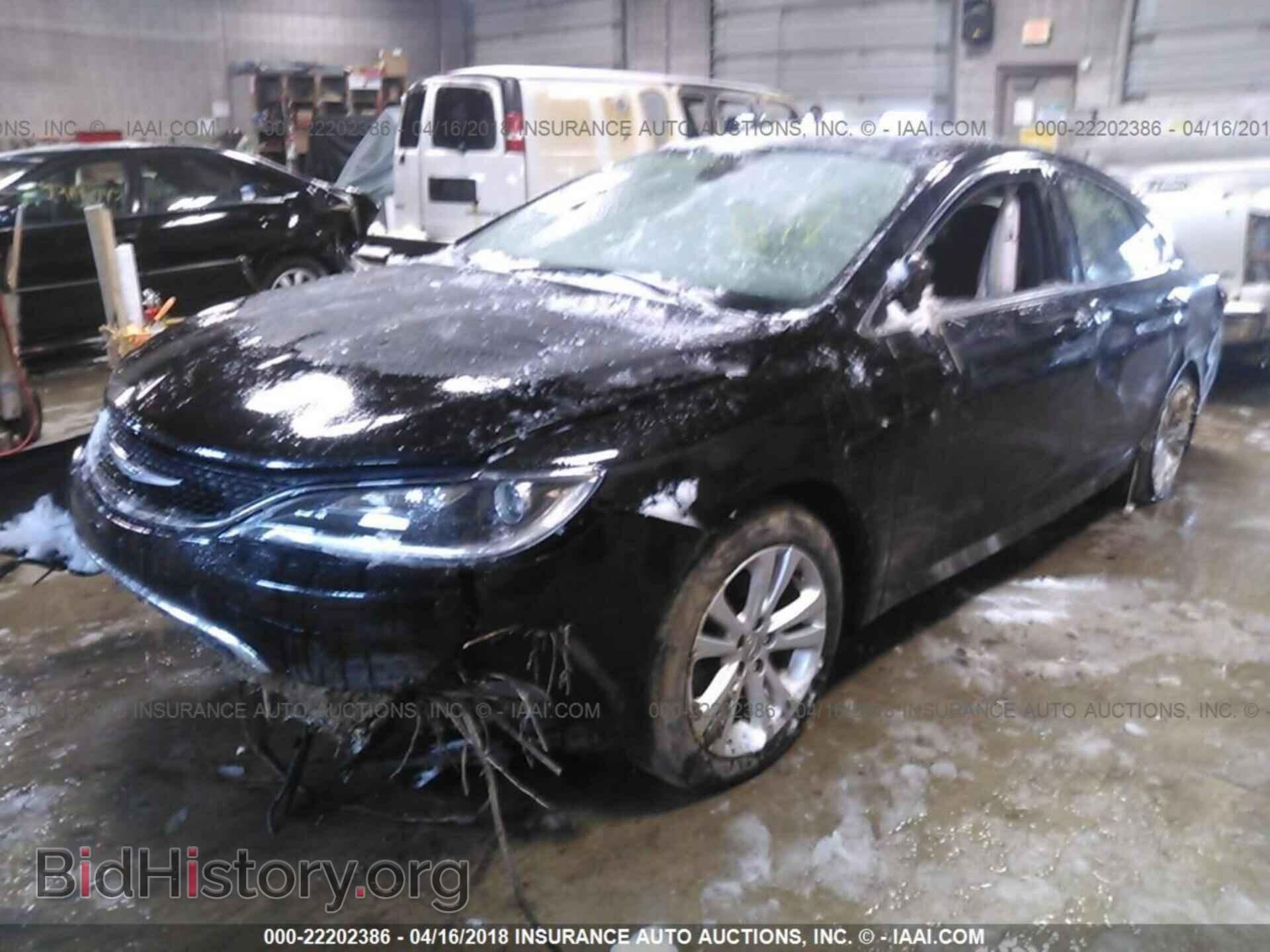 2016 Chrysler 200 - VIN: 1C3CCCAB7GN128372 - Фото 2