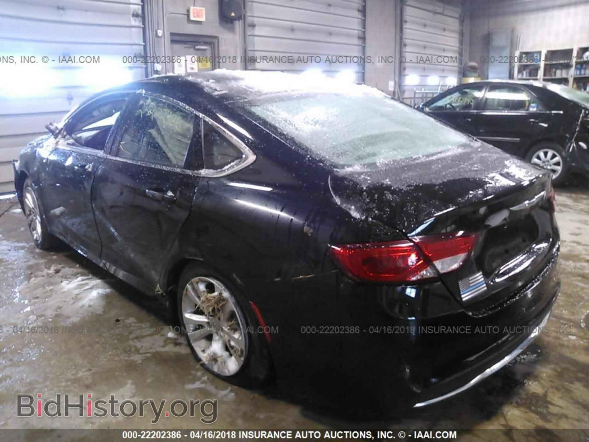 2016 Chrysler 200 - VIN: 1C3CCCAB7GN128372 - Фото 3
