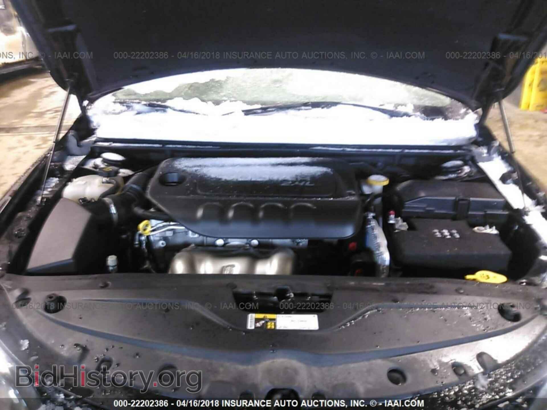 2016 Chrysler 200 - VIN: 1C3CCCAB7GN128372 - Фото 10