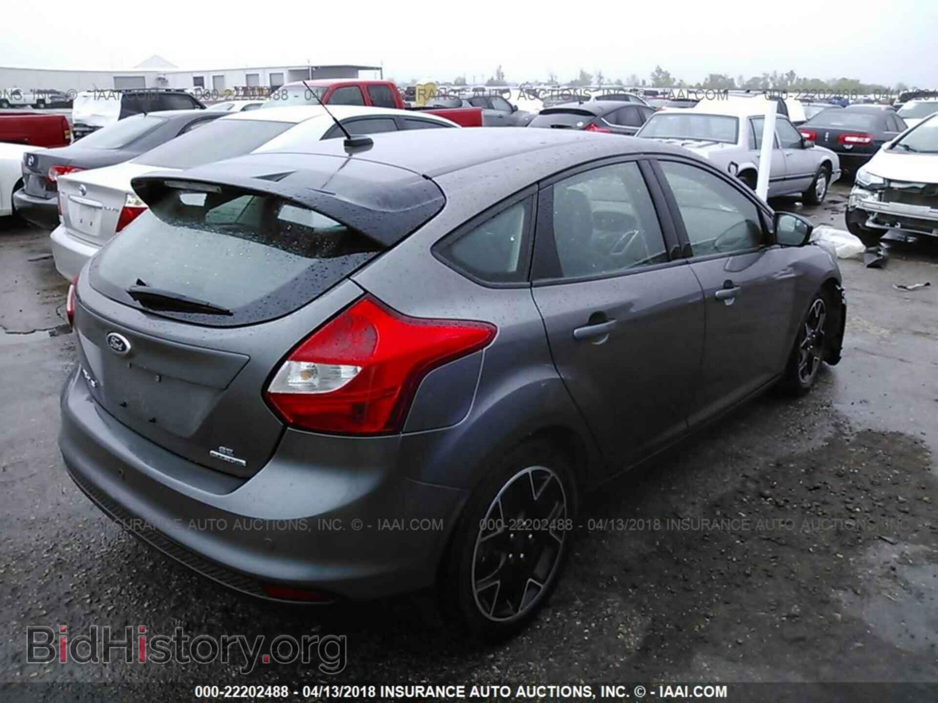 2014 Ford Focus - VIN: 1FADP3K23EL348433 - Photo 4