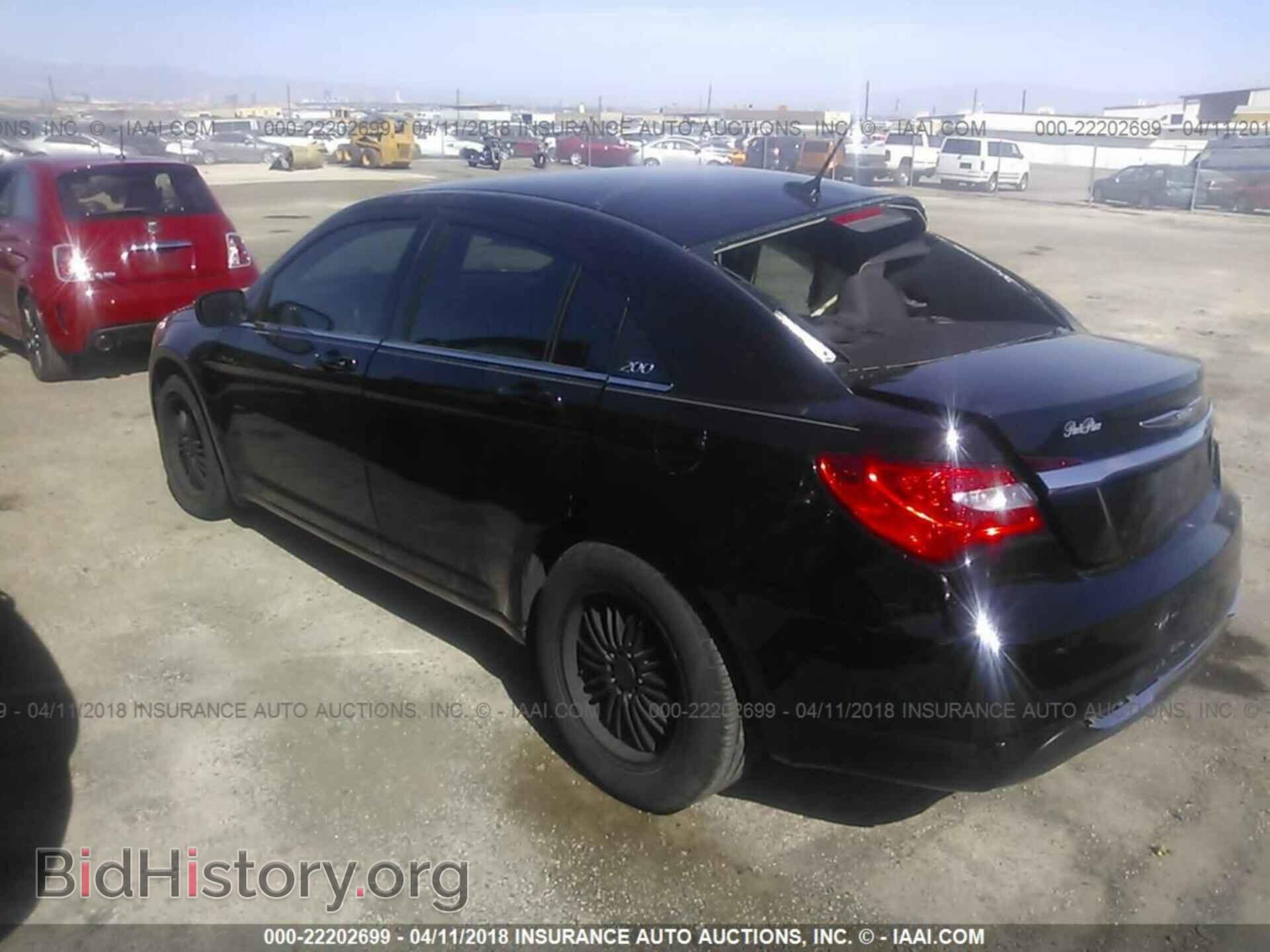 2014 Chrysler 200 - VIN: 1C3CCBBB4EN107808 - Photo 3