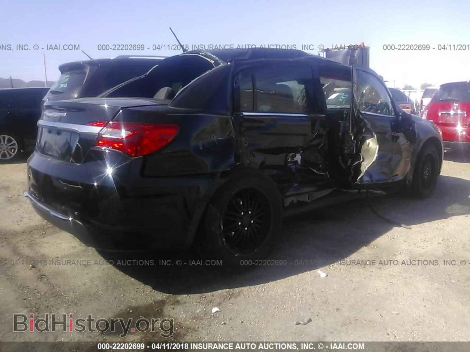 2014 Chrysler 200 - VIN: 1C3CCBBB4EN107808 - Photo 4