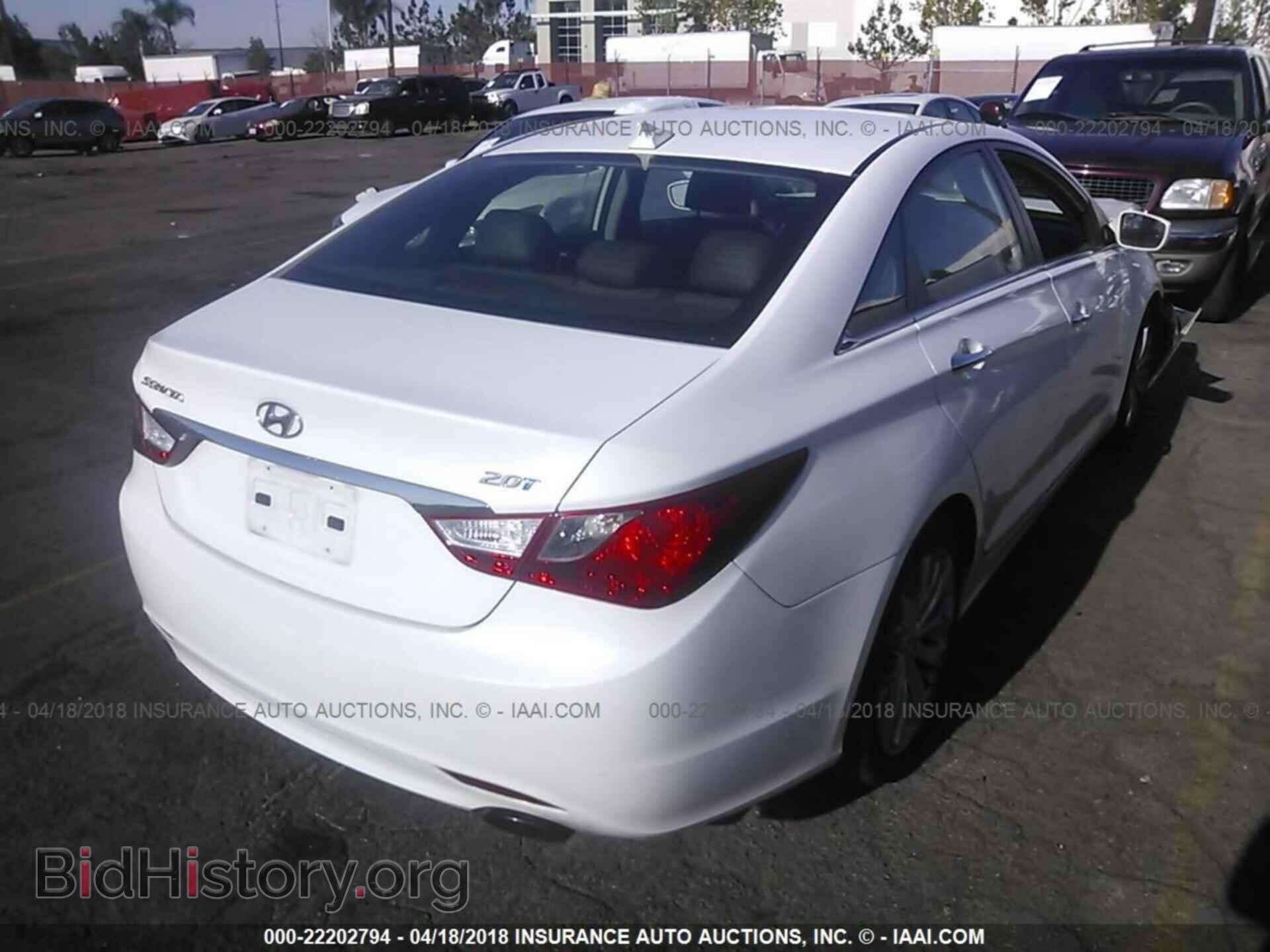 2012 Hyundai Sonata - VIN: 5NPEC4AB7CH390204 - Фото 4