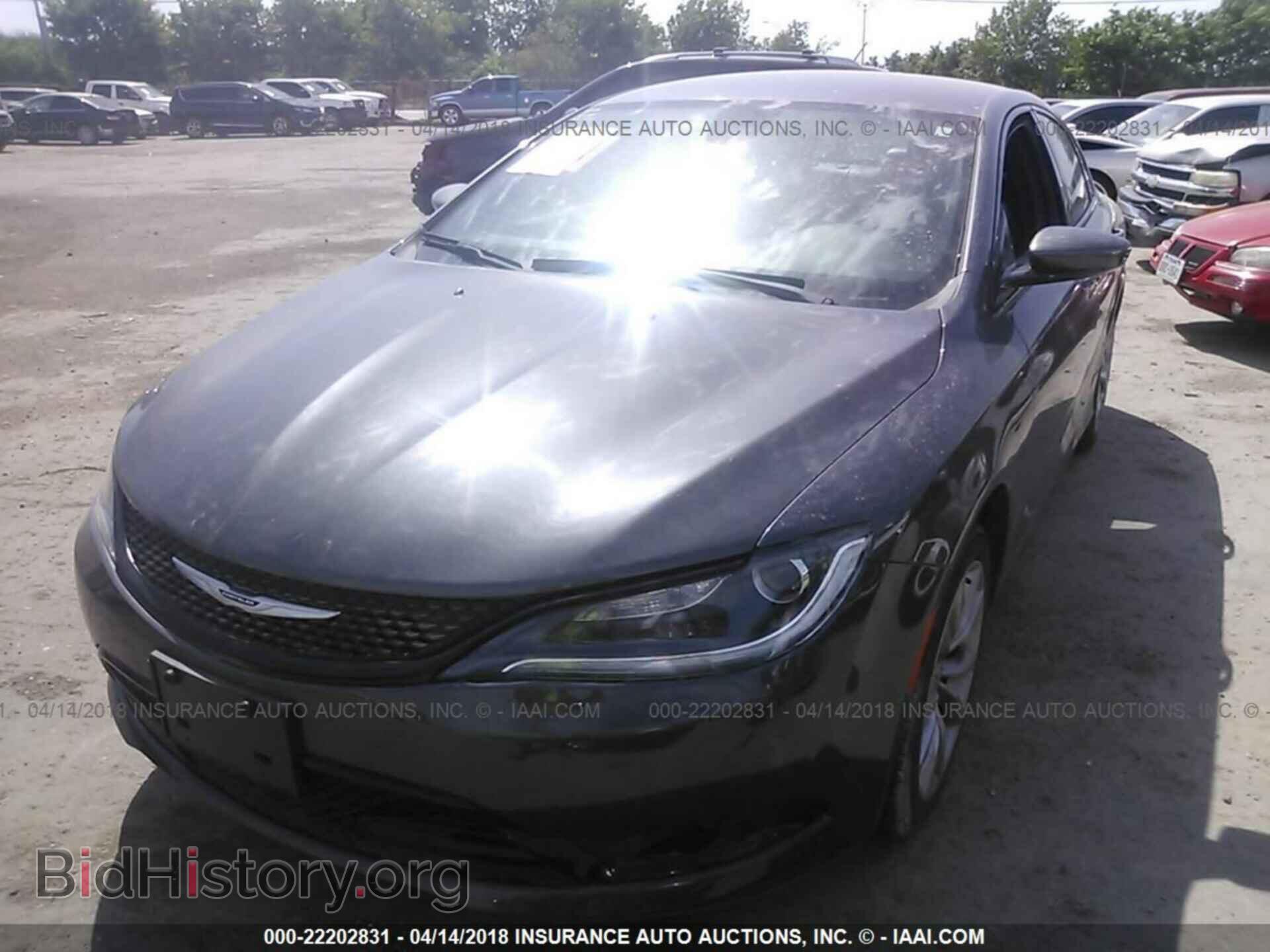 2015 Chrysler 200 - VIN: 1C3CCCBB5FN720222 - Photo 2