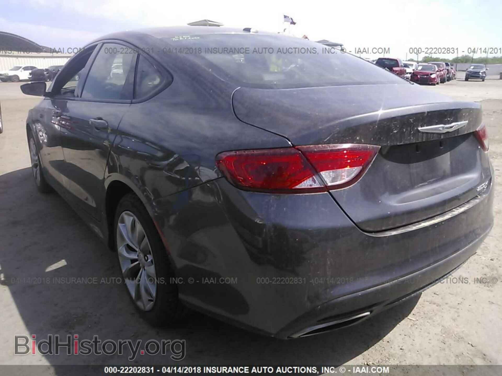 2015 Chrysler 200 - VIN: 1C3CCCBB5FN720222 - Photo 3