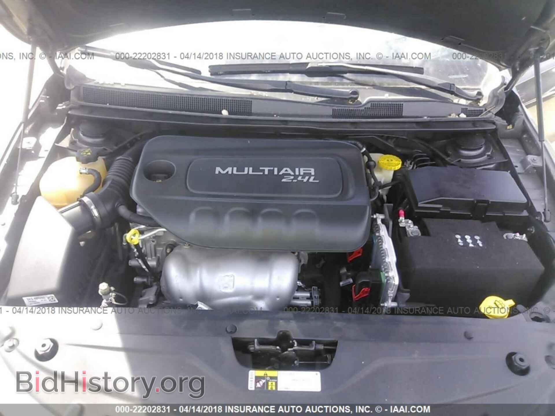 2015 Chrysler 200 - VIN: 1C3CCCBB5FN720222 - Photo 10